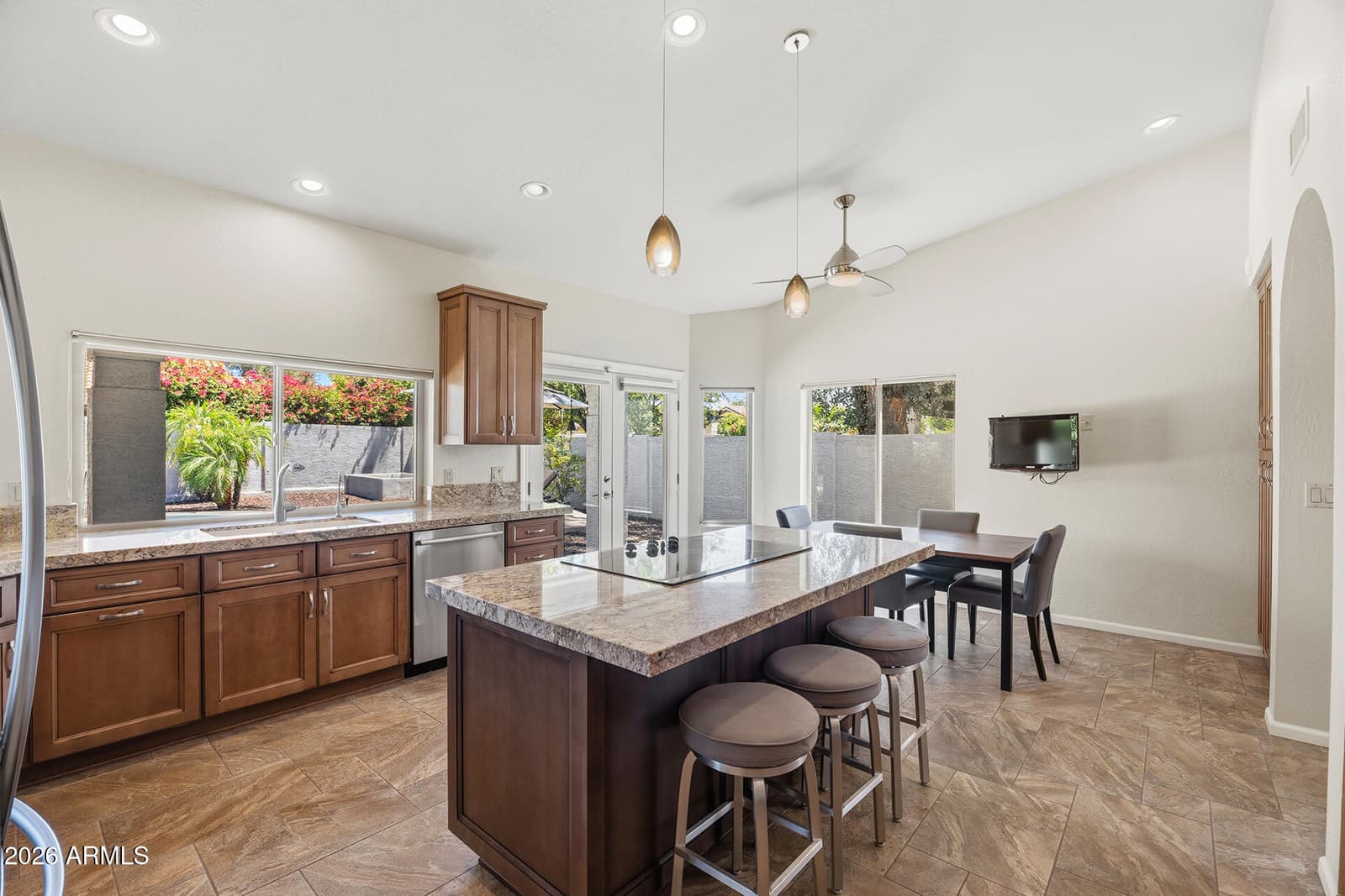 9886 E CINNABAR Avenue, Scottsdale, AZ 85258 — photo 19 of 49