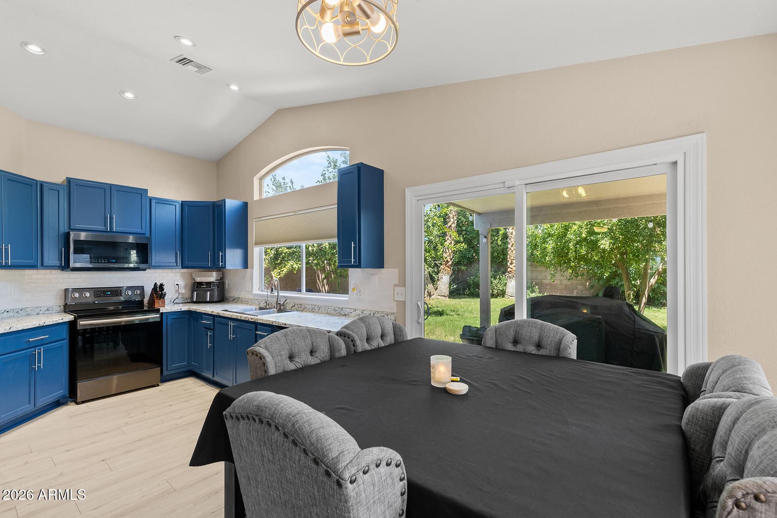 5018 W WIKIEUP Lane, Glendale, AZ 85308 — photo 5 of 32