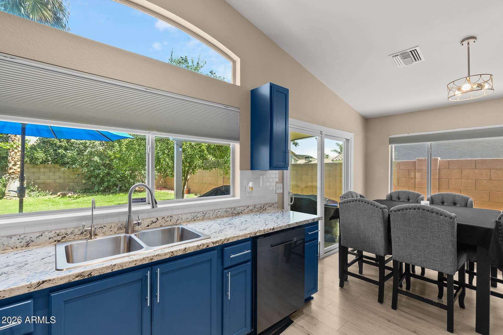 5018 W WIKIEUP Lane, Glendale, AZ 85308 — photo 11 of 32