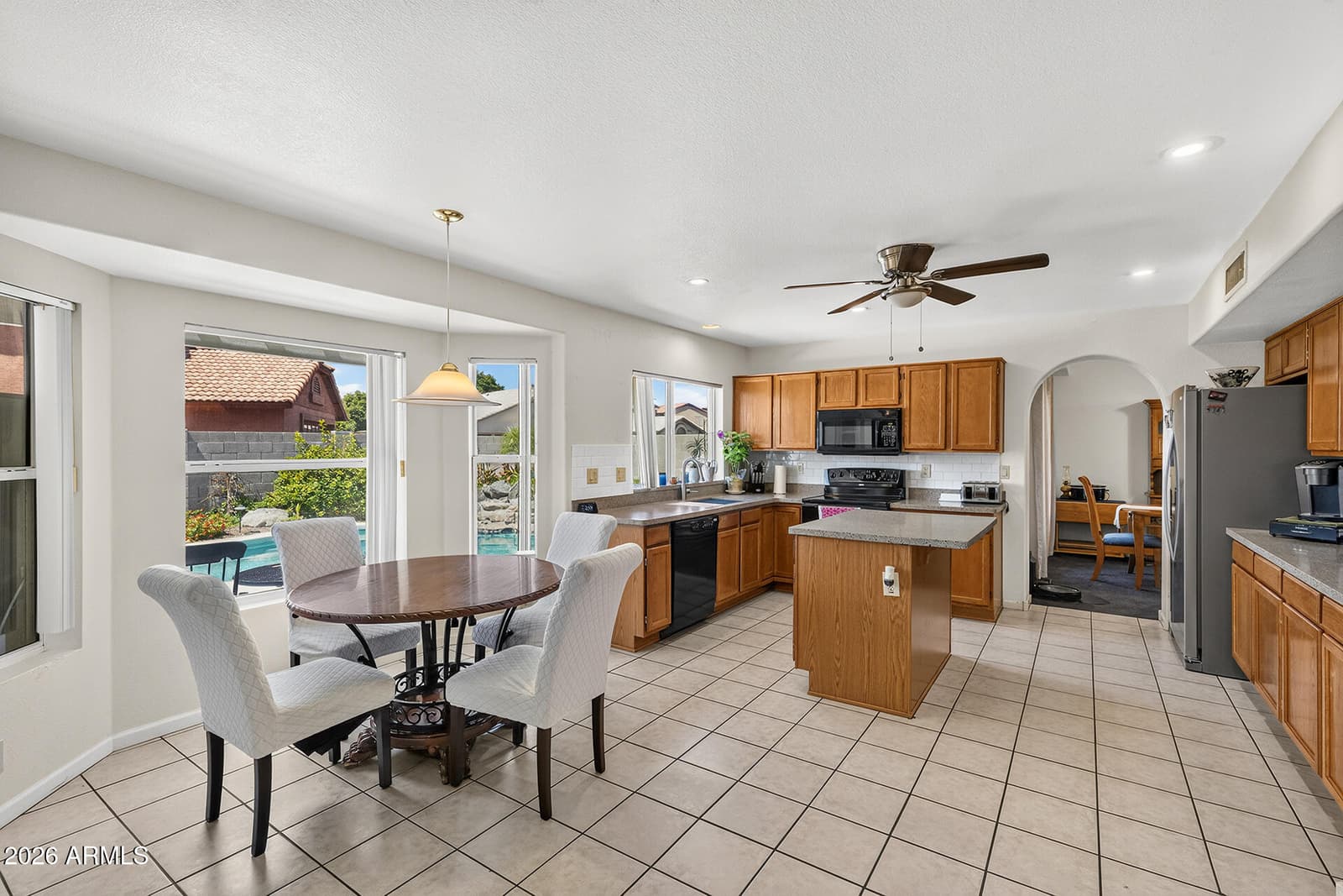 8764 W COLUMBINE Drive, Peoria, AZ 85381 — photo 11 of 42