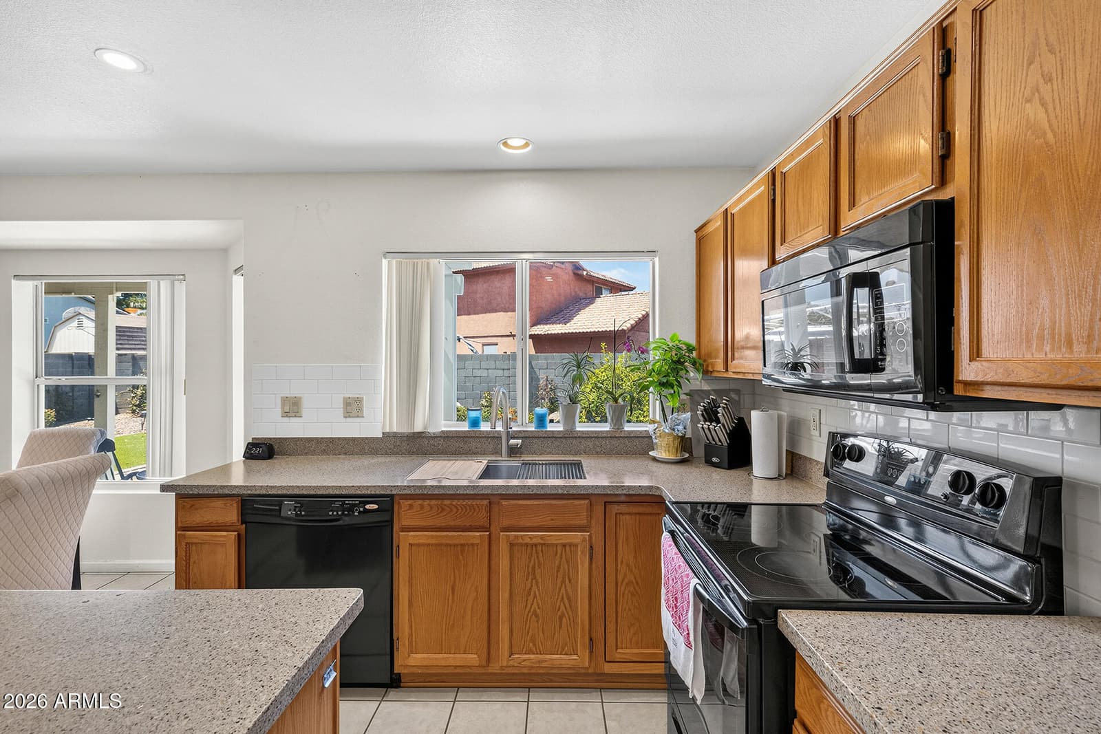 8764 W COLUMBINE Drive, Peoria, AZ 85381 — photo 17 of 42