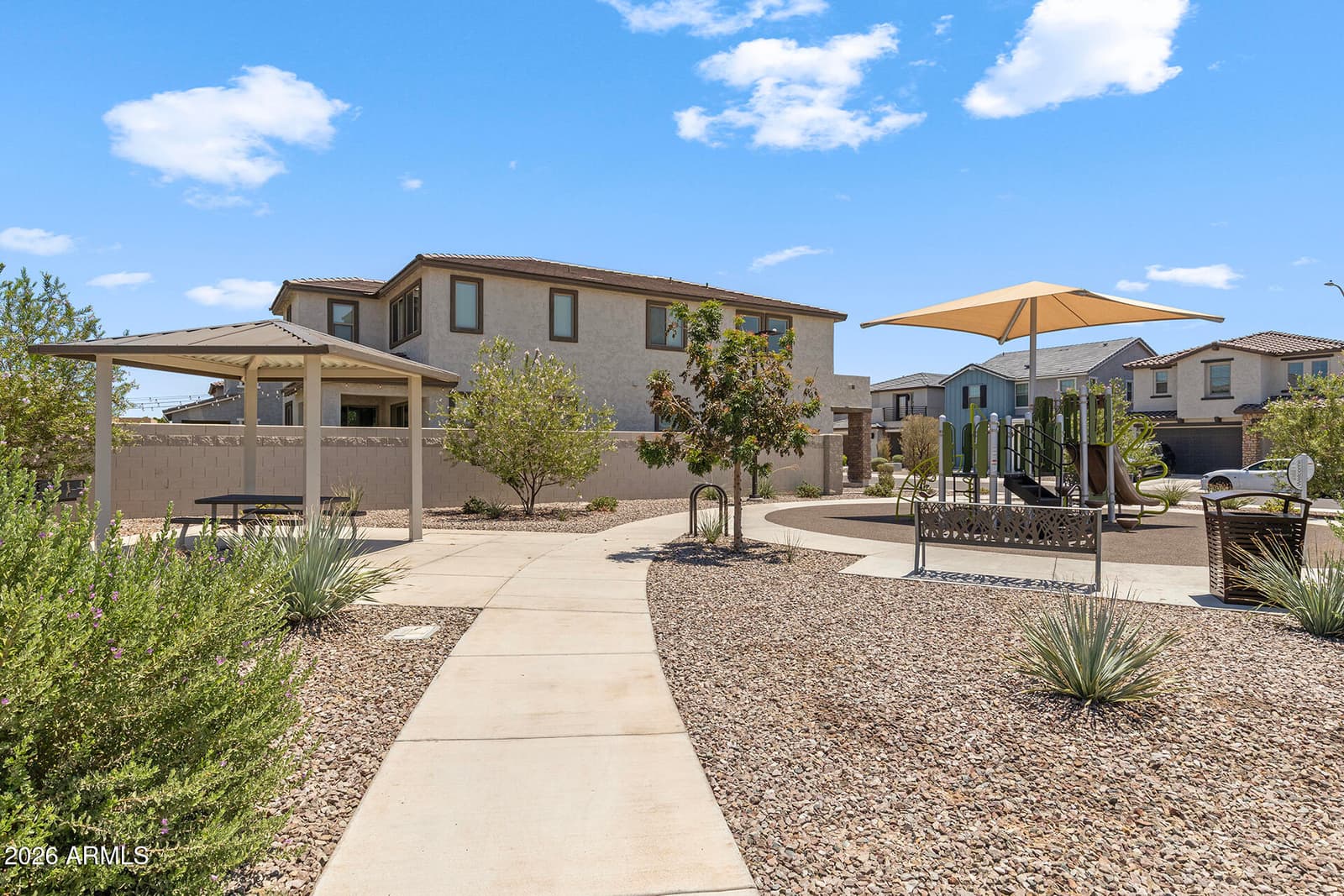 7435 N 74TH Avenue, Glendale, AZ 85303 — photo 8 of 61