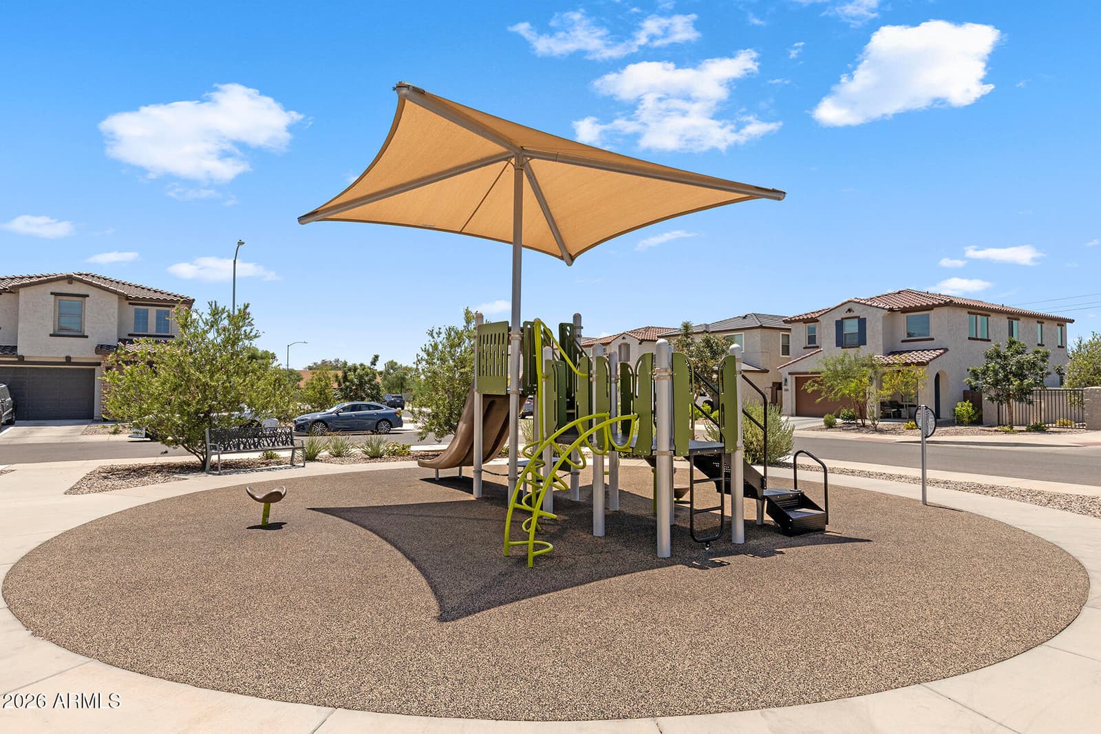 7435 N 74TH Avenue, Glendale, AZ 85303 — photo 10 of 61