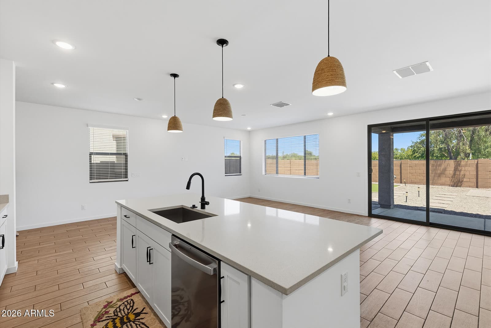 7435 N 74TH Avenue, Glendale, AZ 85303 — photo 18 of 61