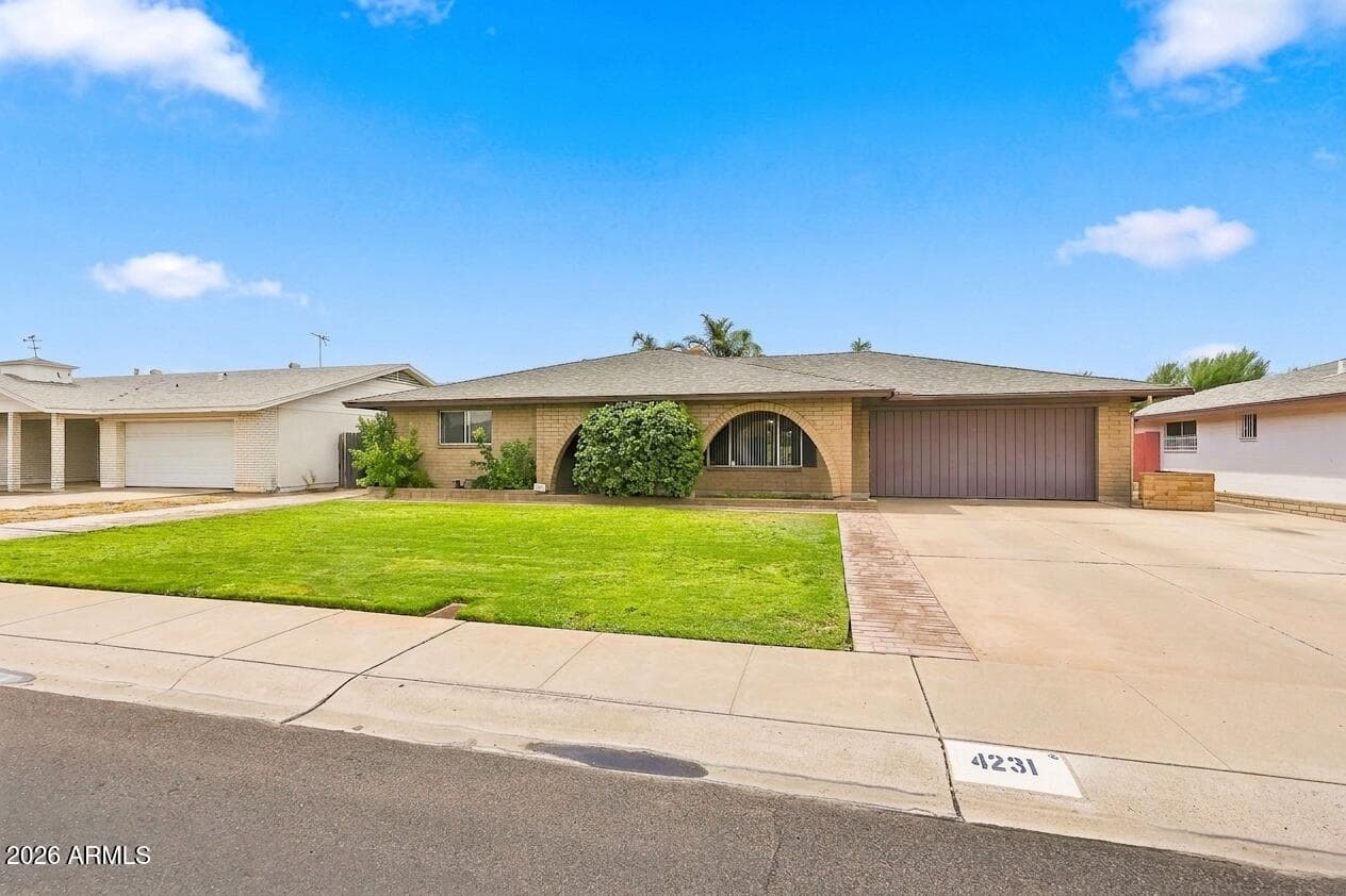 4231 W PURDUE Avenue, Phoenix, AZ 85051 — photo 3 of 37