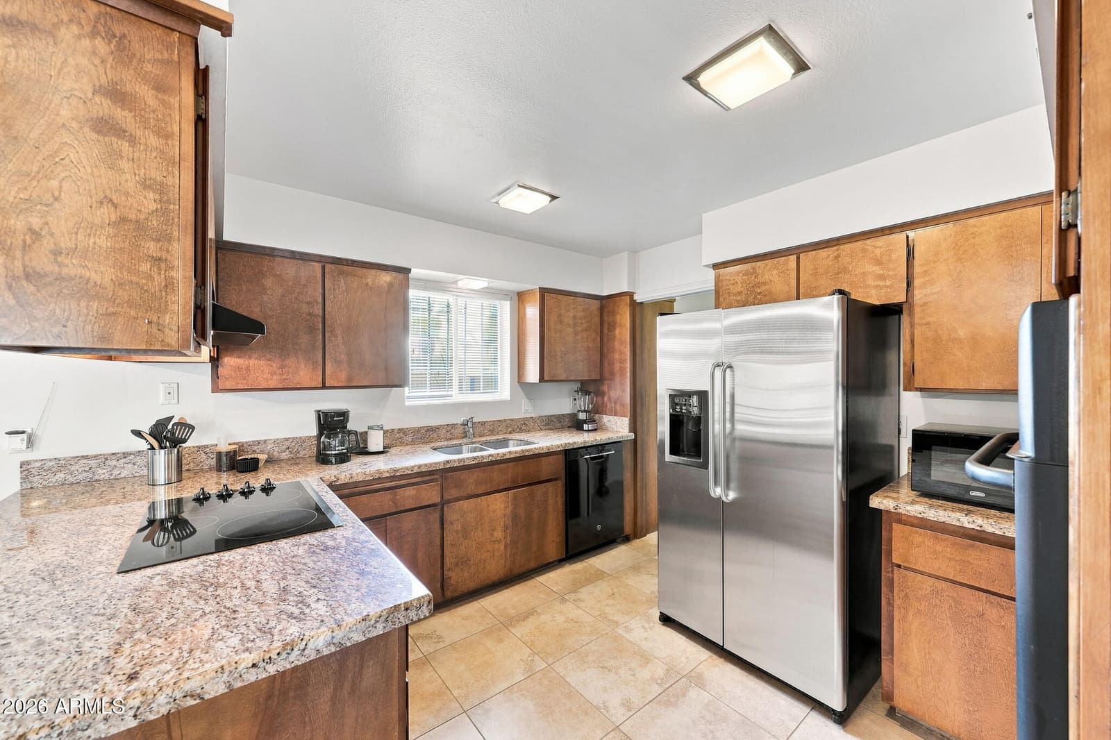 4231 W PURDUE Avenue, Phoenix, AZ 85051 — photo 17 of 37