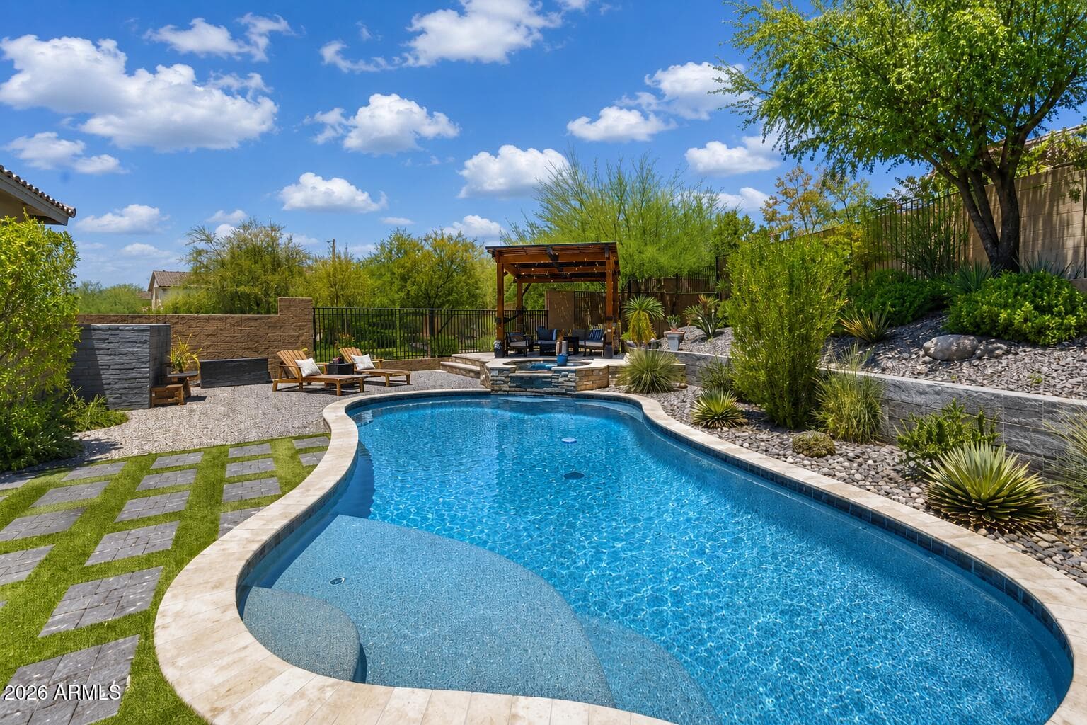 1612 W MOLLY Lane, Phoenix, AZ 85085