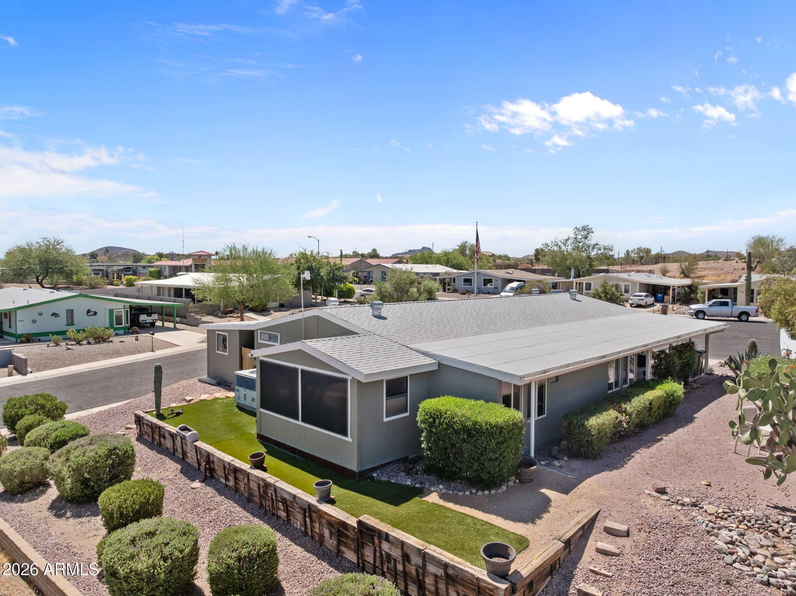 680 W SMOKETREE Street, Wickenburg, AZ 85390 — photo 5 of 29
