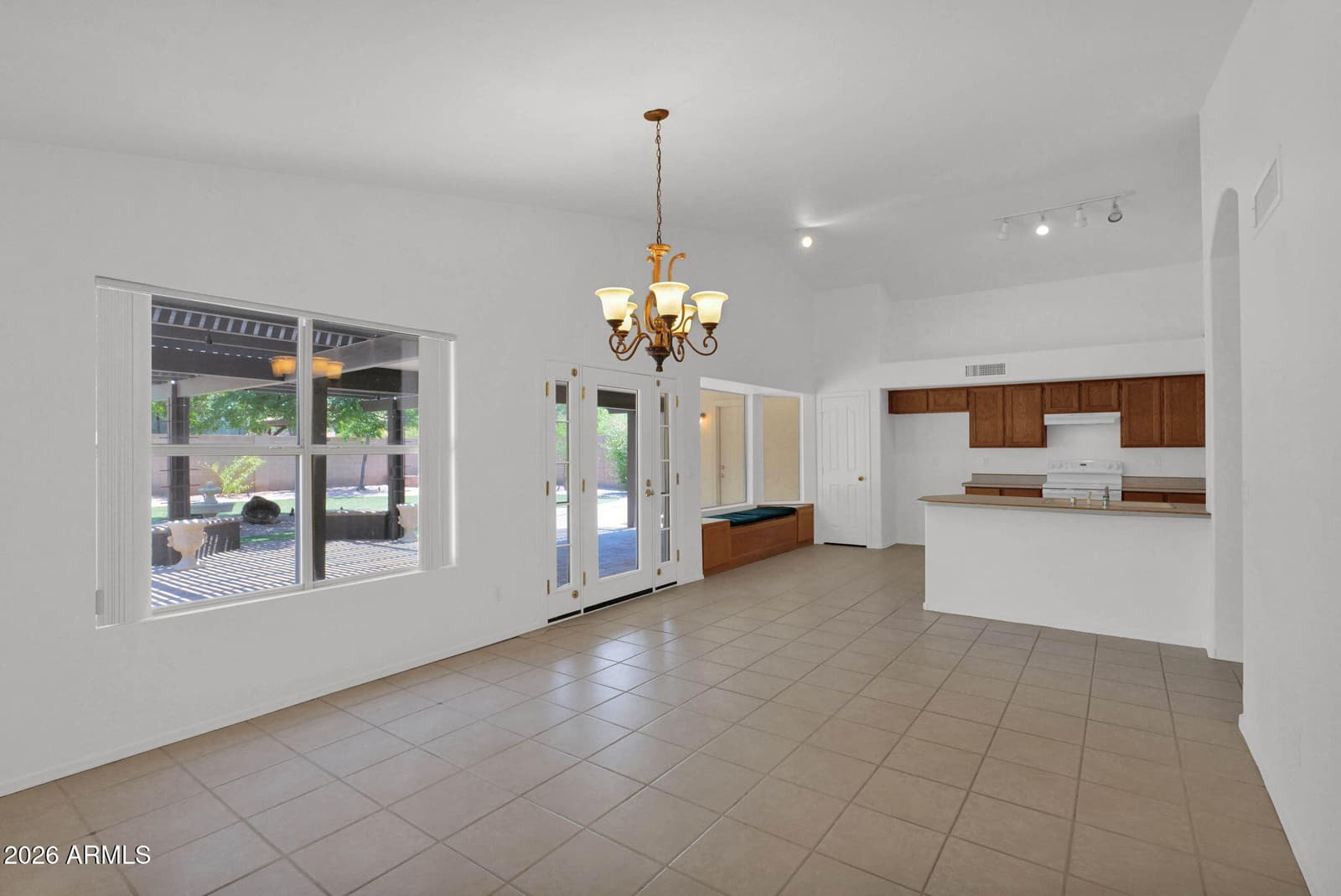 2633 S VINEYARD, Mesa, AZ 85210 — photo 10 of 28