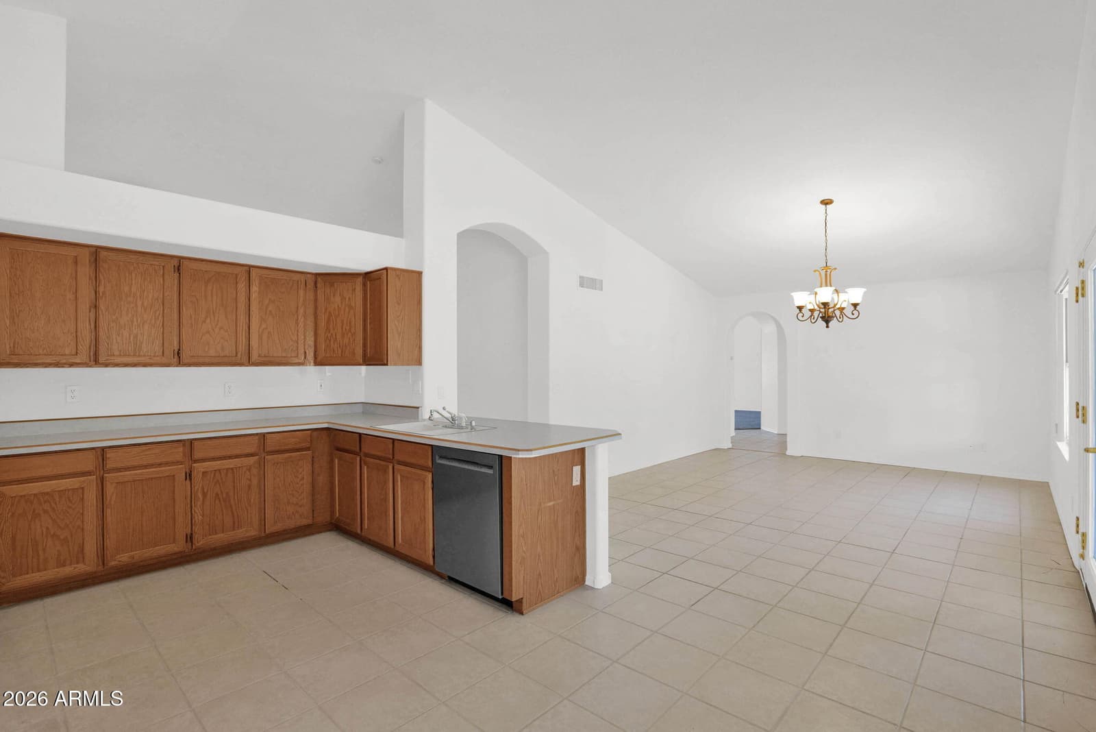 2633 S VINEYARD, Mesa, AZ 85210 — photo 14 of 28