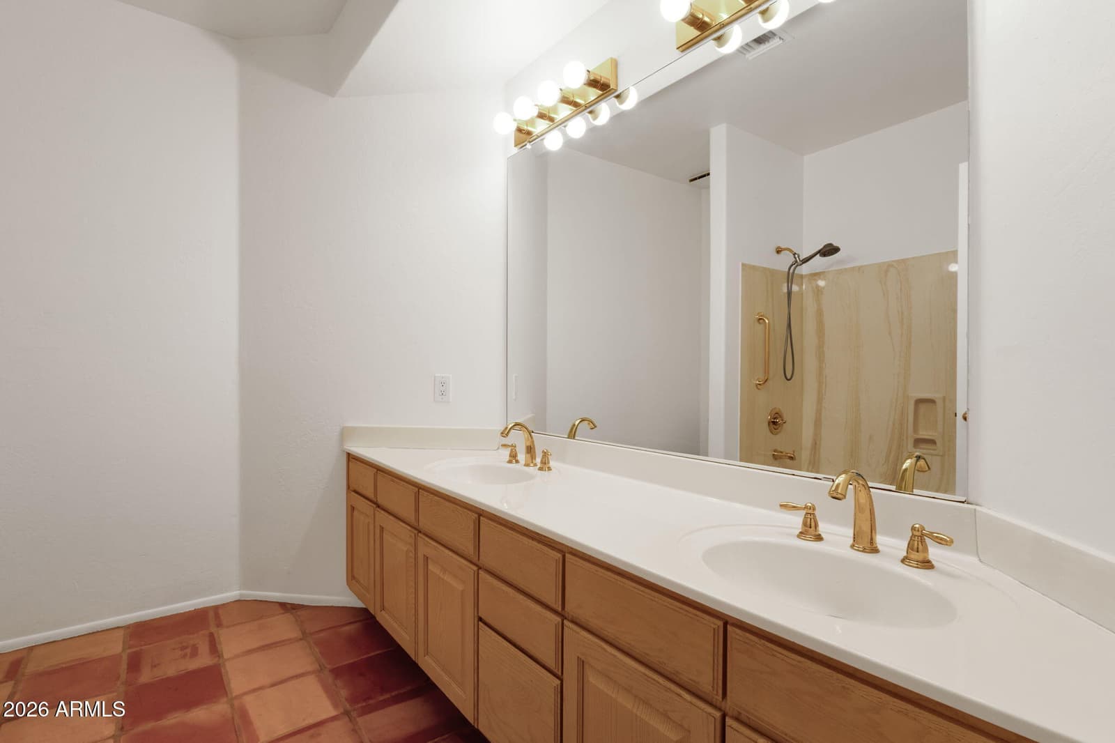 3001 E REDFIELD Road, Phoenix, AZ 85032 — photo 18 of 33