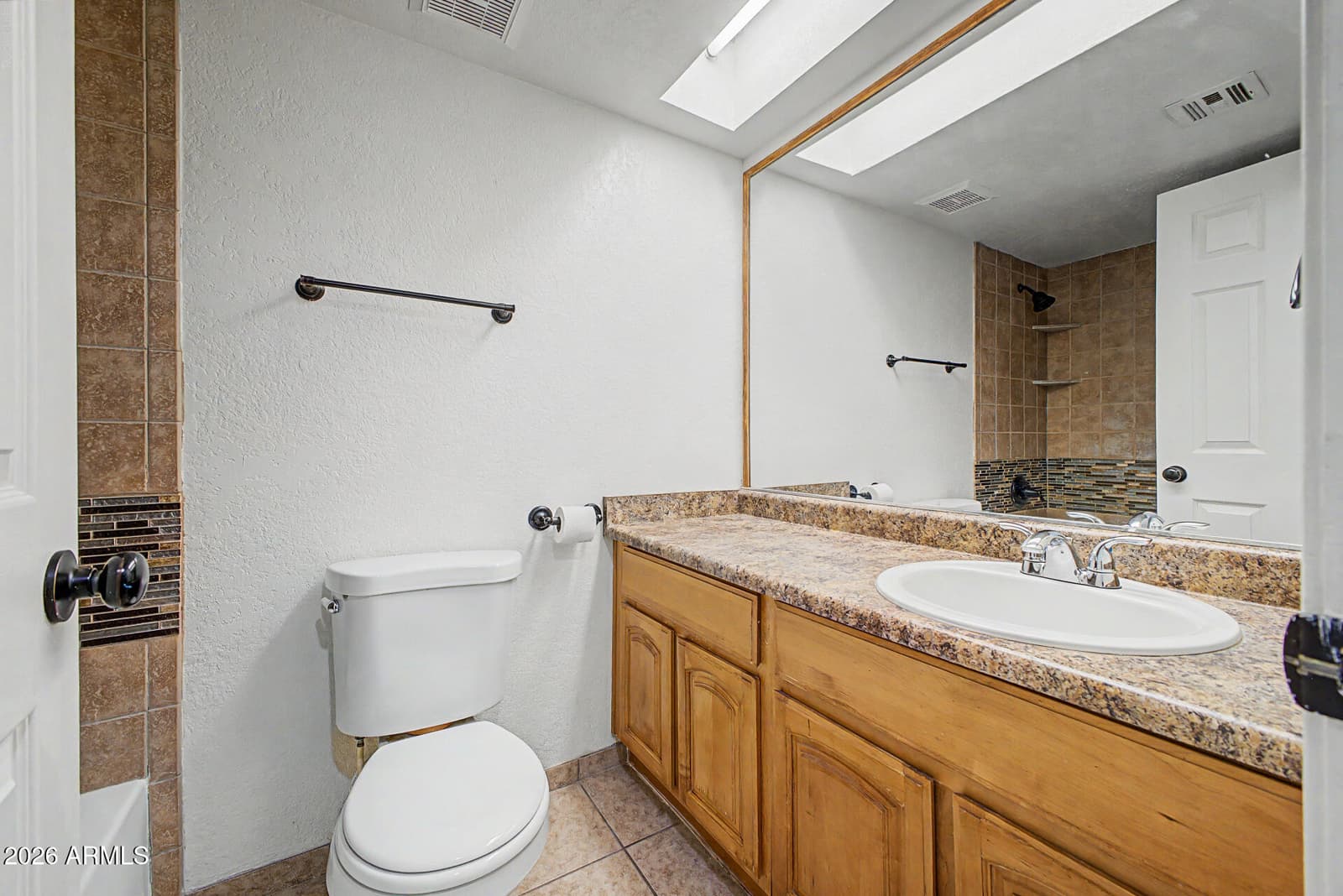 3535 W TIERRA BUENA Lane 274, Phoenix, AZ 85053 — photo 8 of 12
