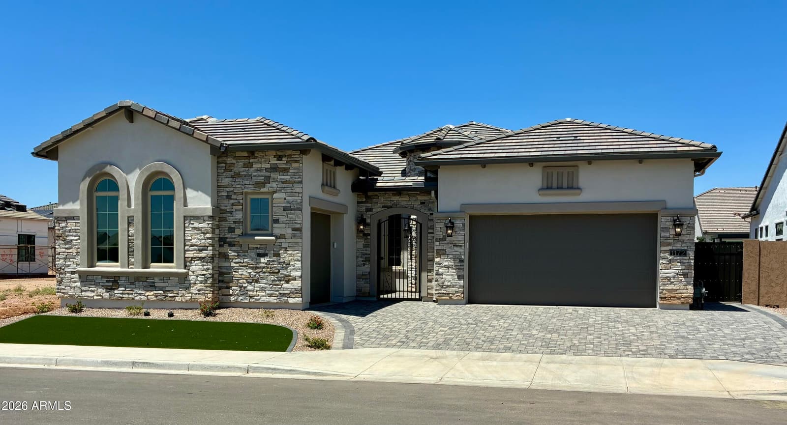 1071 E PEACH TREE Drive, Chandler, AZ 85249 — photo 1 of 35