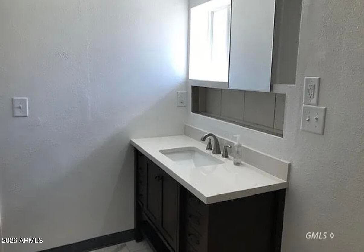 1137 W RICE Street, Miami, AZ 85539 — photo 13 of 18