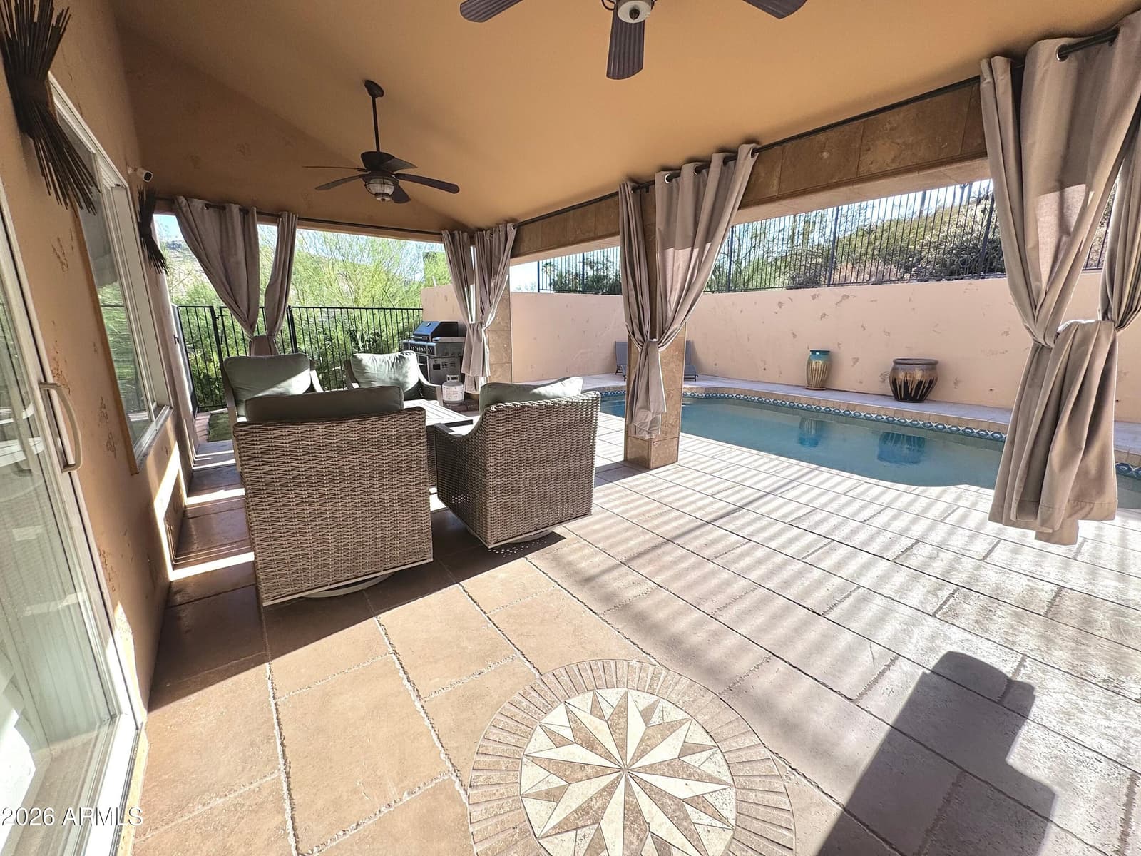1044 W INDIAN HILLS Place, Phoenix, AZ 85023 — photo 4 of 68