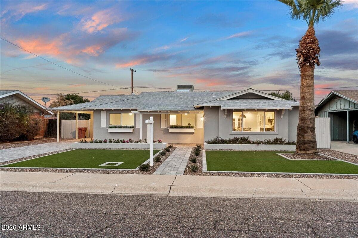 8638 E Highland Avenue, Scottsdale, AZ 85251 — photo 1 of 18