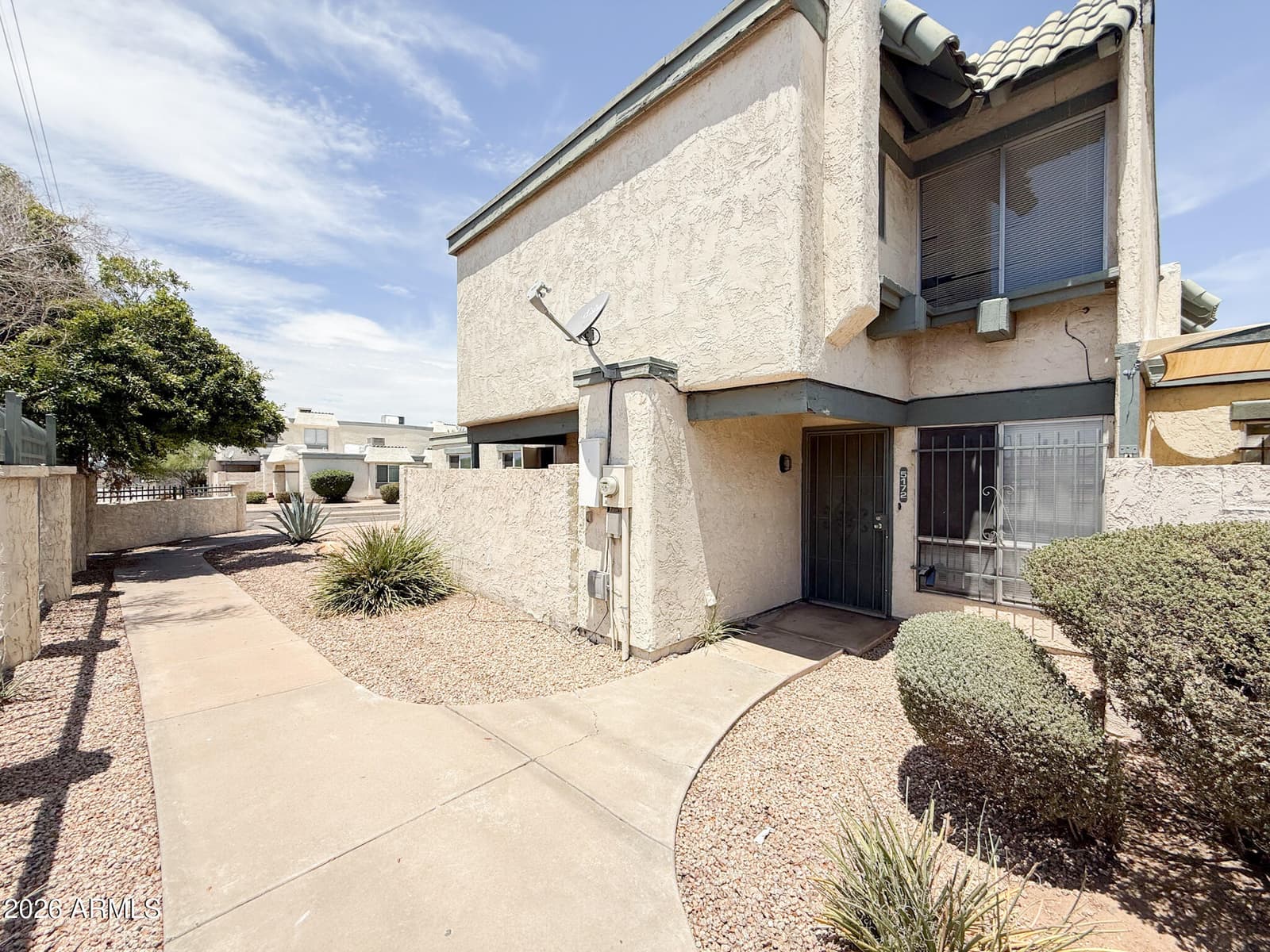 5172 W OLIVE Avenue, Glendale, AZ 85302 — photo 1 of 19