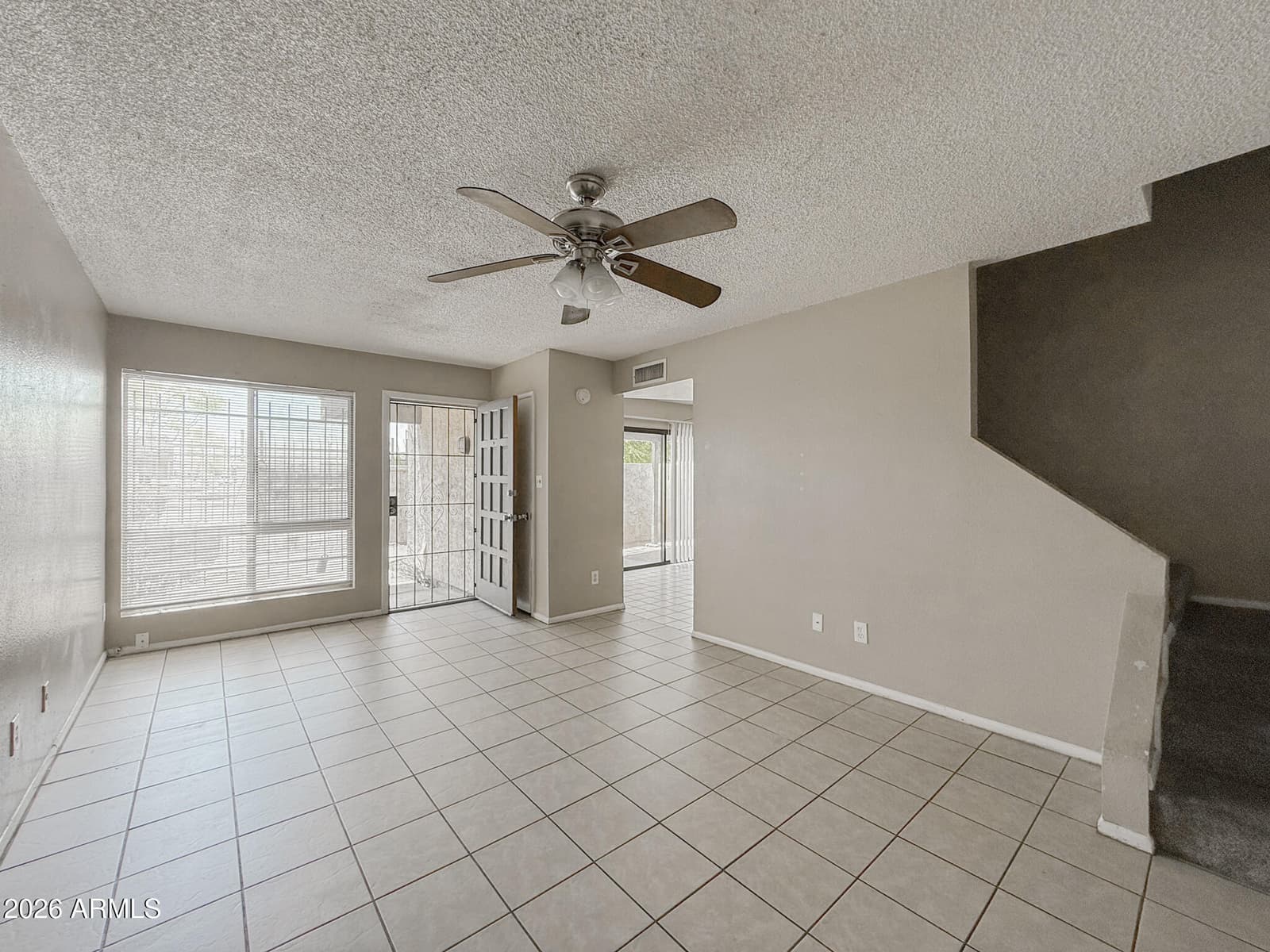 5172 W OLIVE Avenue, Glendale, AZ 85302 — photo 5 of 19