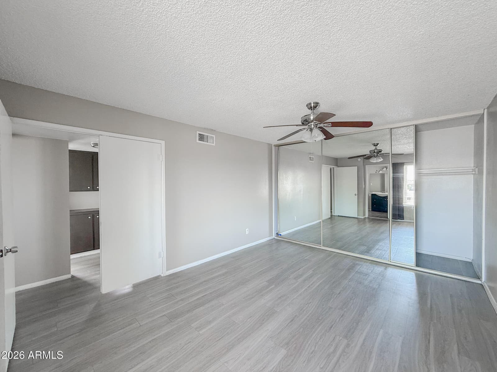 5172 W OLIVE Avenue, Glendale, AZ 85302 — photo 14 of 19