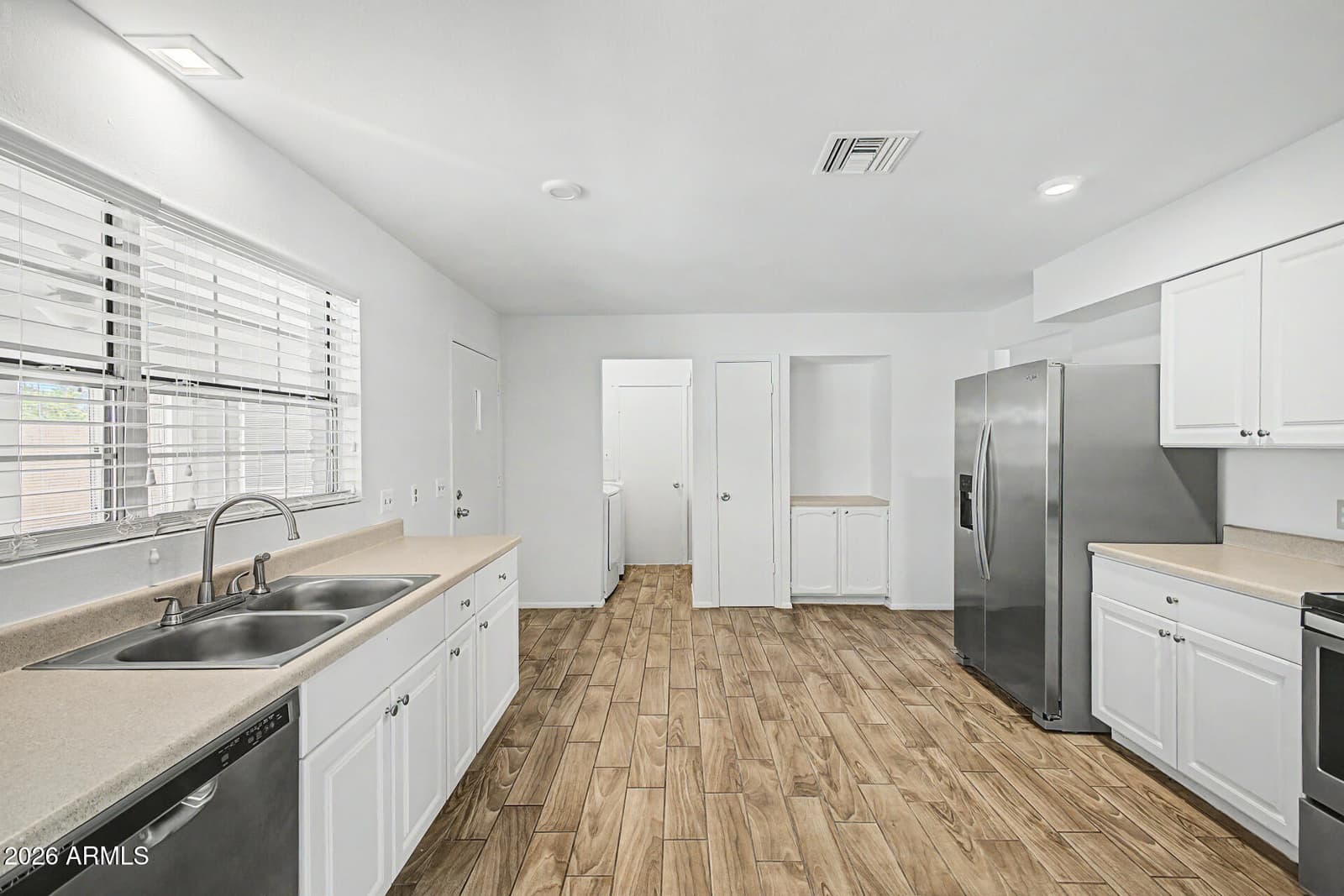 1716 S ROOSEVELT Street, Tempe, AZ 85281 — photo 9 of 27