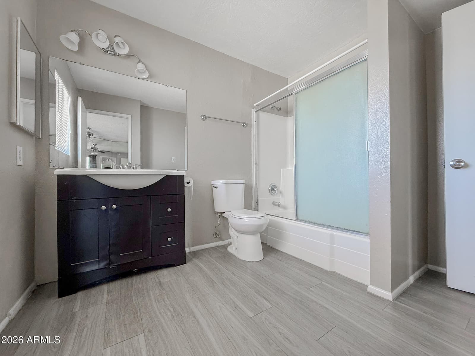 5172 W OLIVE Avenue, Glendale, AZ 85302 — photo 18 of 19