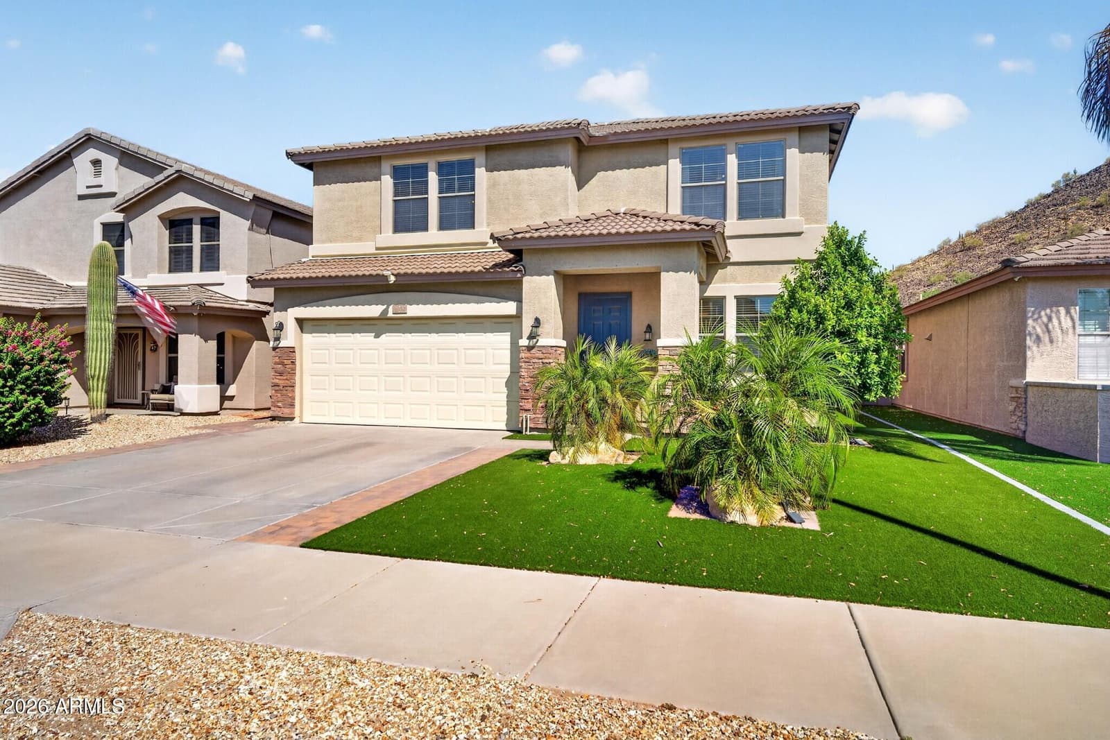 1832 E PARKSIDE Lane, Phoenix, AZ 85024 — photo 7 of 37