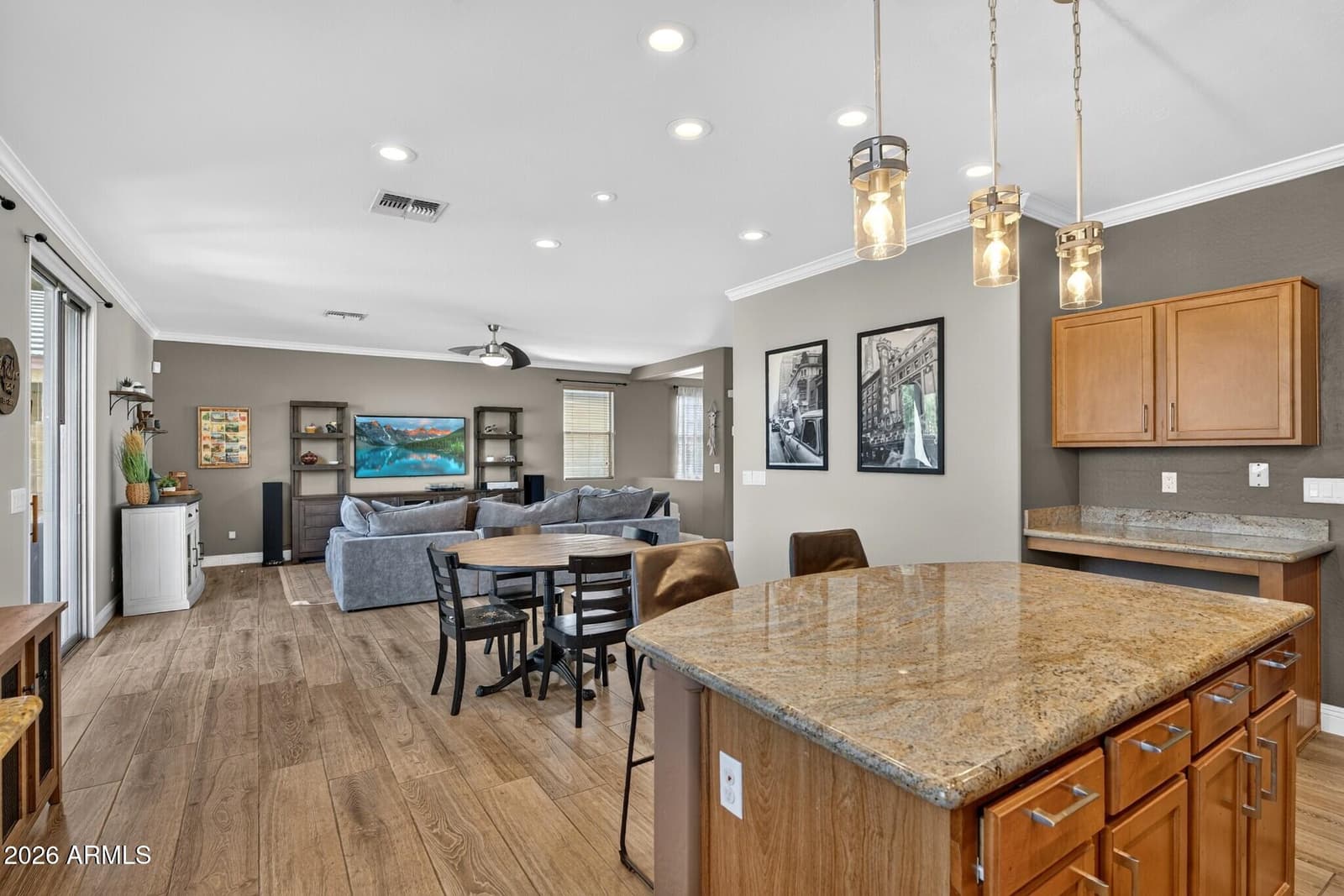 1832 E PARKSIDE Lane, Phoenix, AZ 85024 — photo 3 of 37
