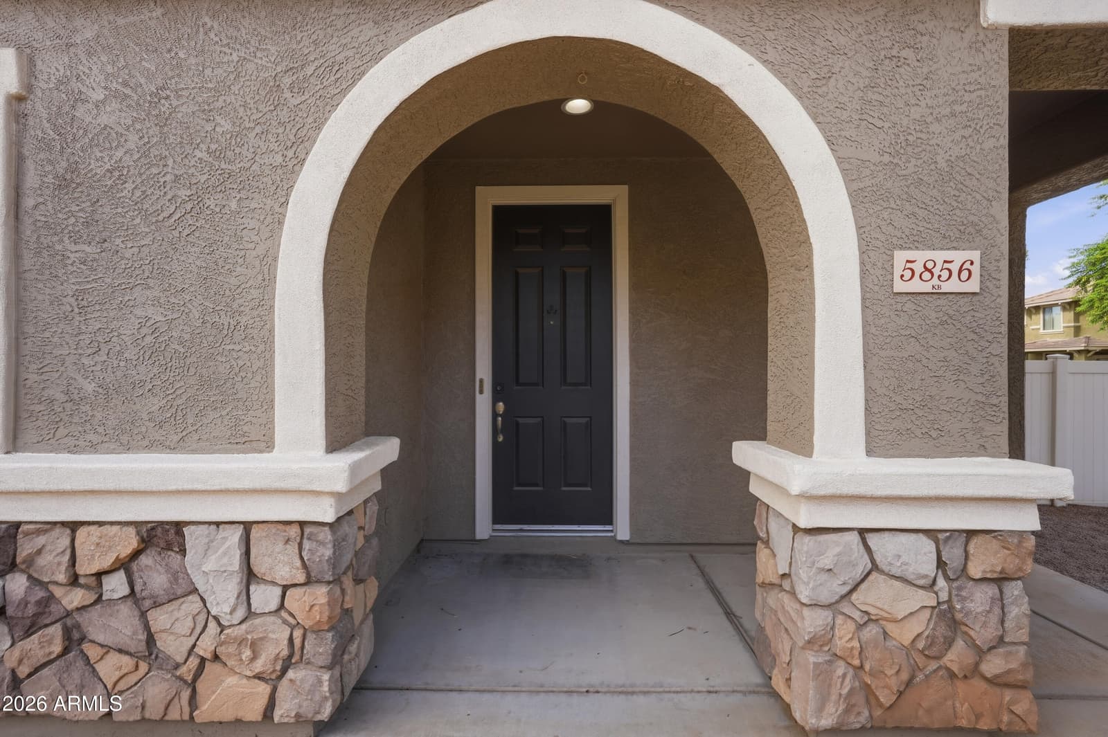 5856 E HOLMES Avenue, Mesa, AZ 85206 — photo 3 of 59