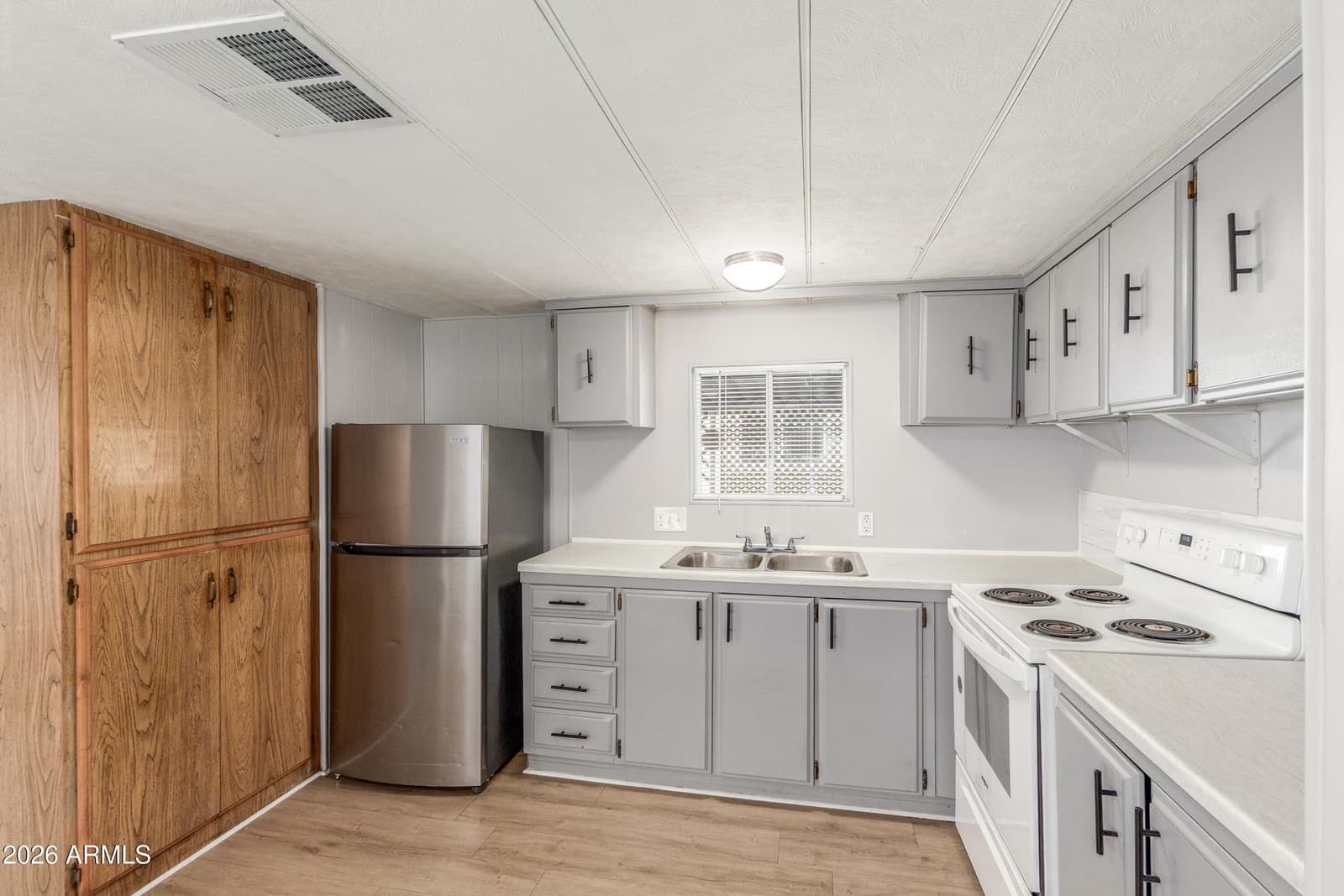 16225 N CAVE CREEK Road 140, Phoenix, AZ 85032 — photo 11 of 33