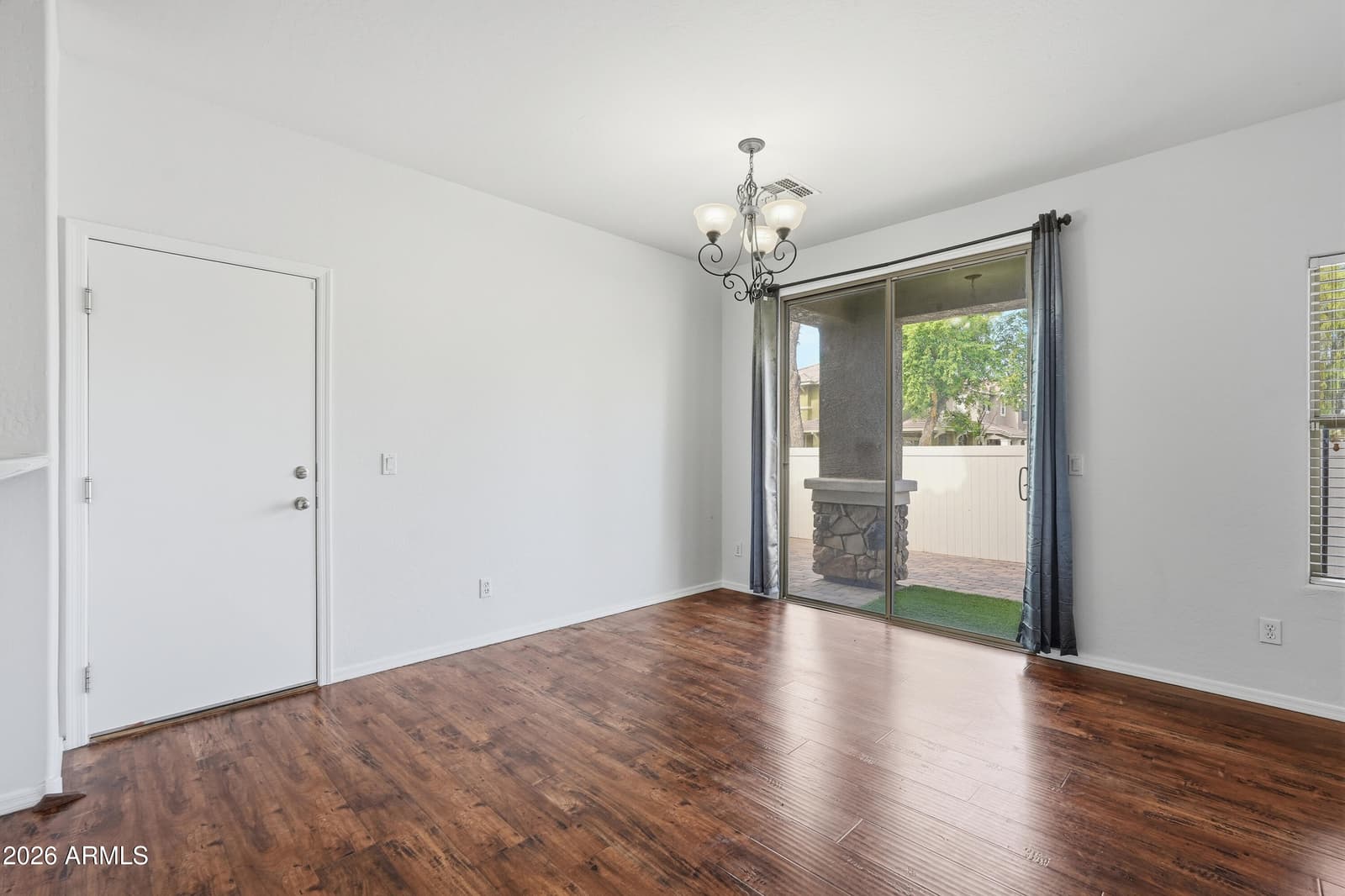 5856 E HOLMES Avenue, Mesa, AZ 85206 — photo 10 of 59