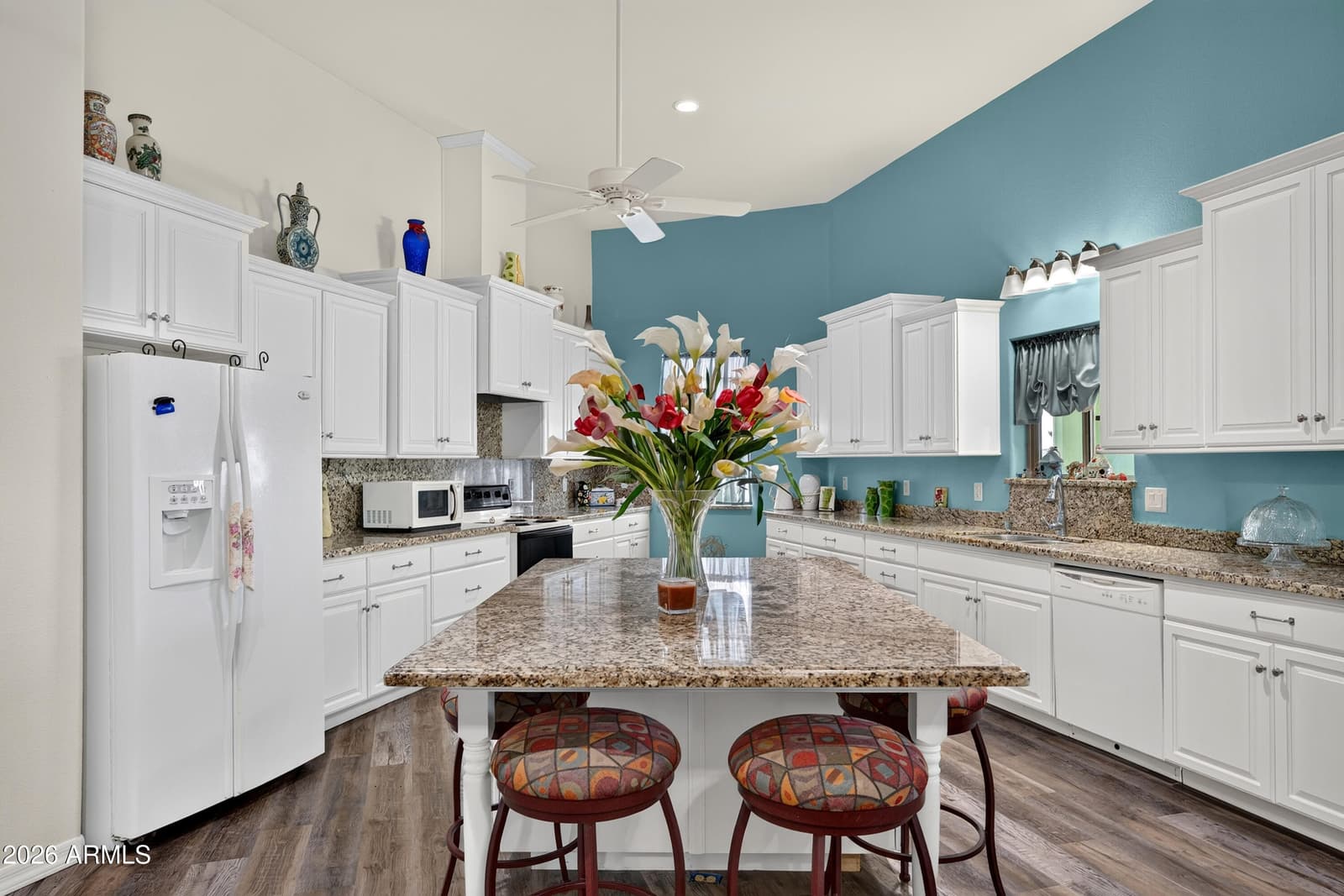 15758 S MAUI Circle, Arizona City, AZ 85123 — photo 10 of 48