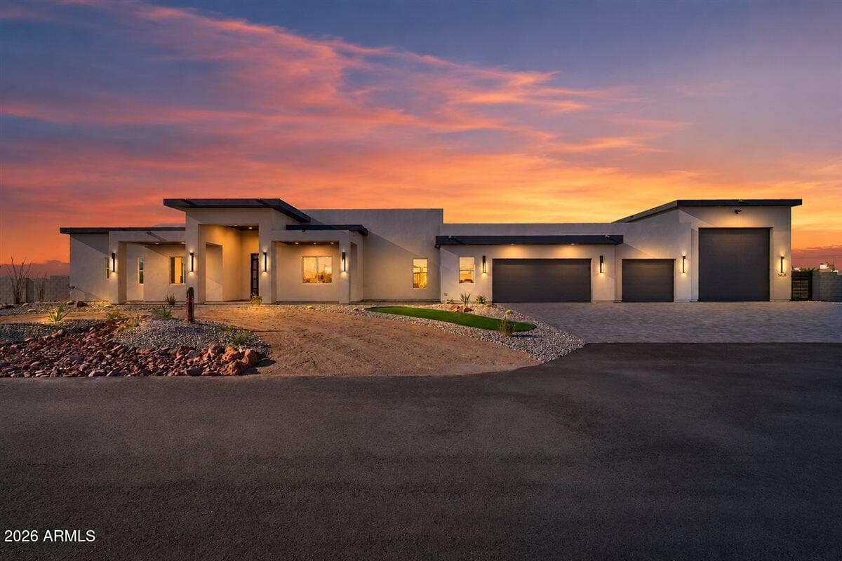 1483 W PASO NUEVO Drive, Phoenix, AZ 85086 — photo 2 of 67