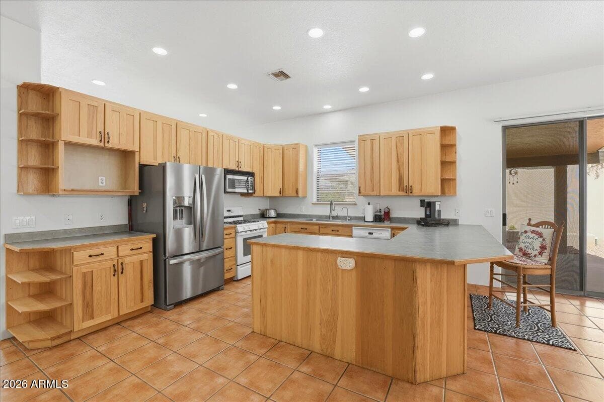 2263 E RIO MESA Trail, Cottonwood, AZ 86326 — photo 15 of 52