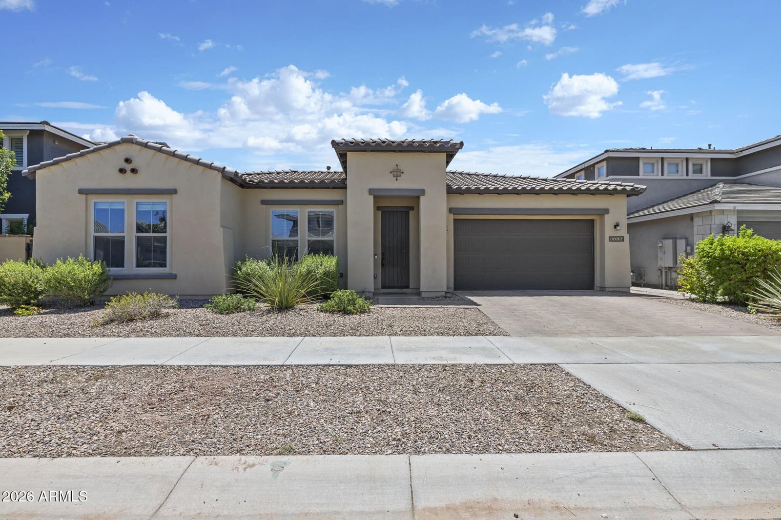 10339 E TOPAZ Avenue, Mesa, AZ 85212 — photo 3 of 39