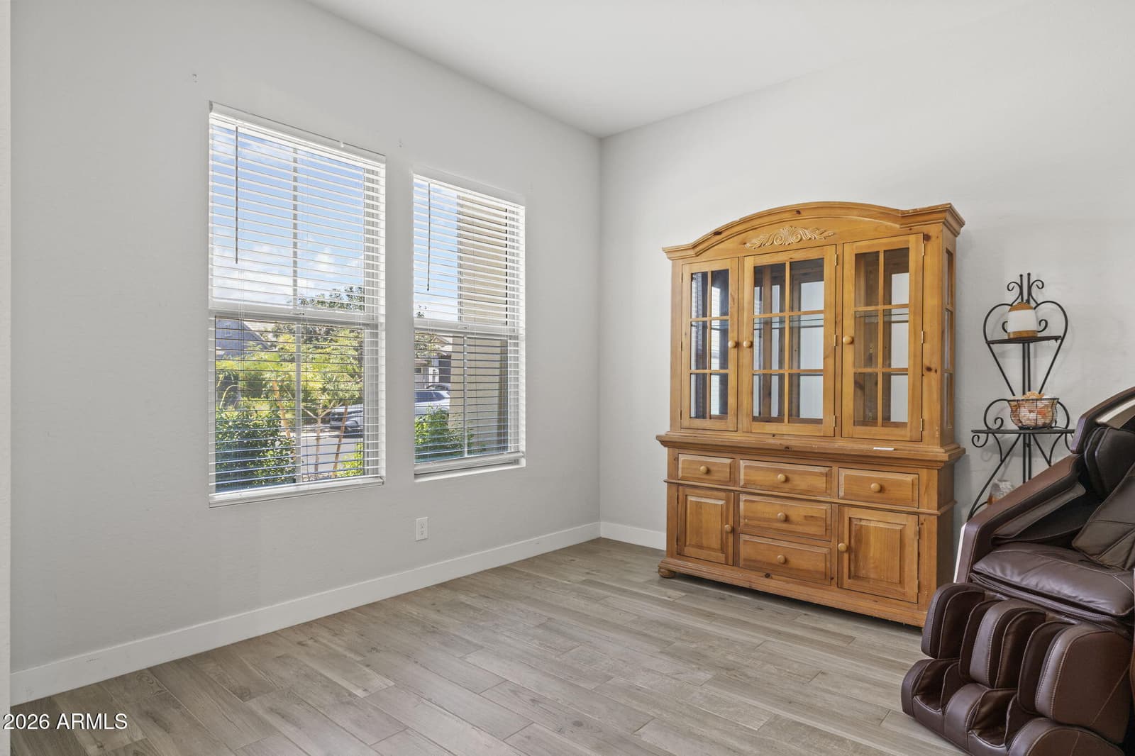 10339 E TOPAZ Avenue, Mesa, AZ 85212 — photo 5 of 39