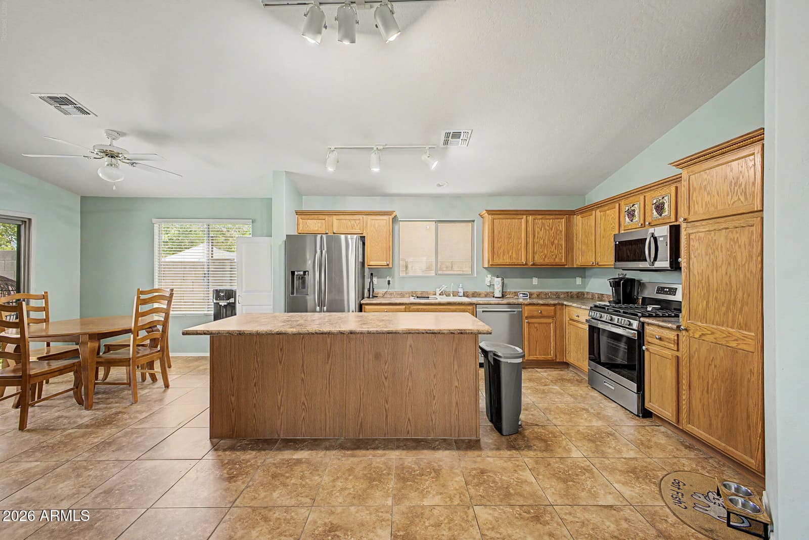 14865 N 139TH Lane, Surprise, AZ 85379 — photo 11 of 27