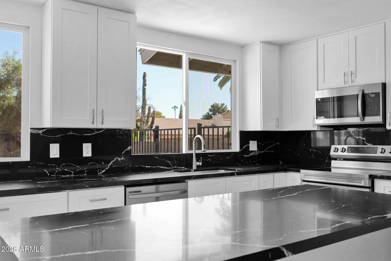 4505 W NORTH Lane, Glendale, AZ 85302 — photo 14 of 35