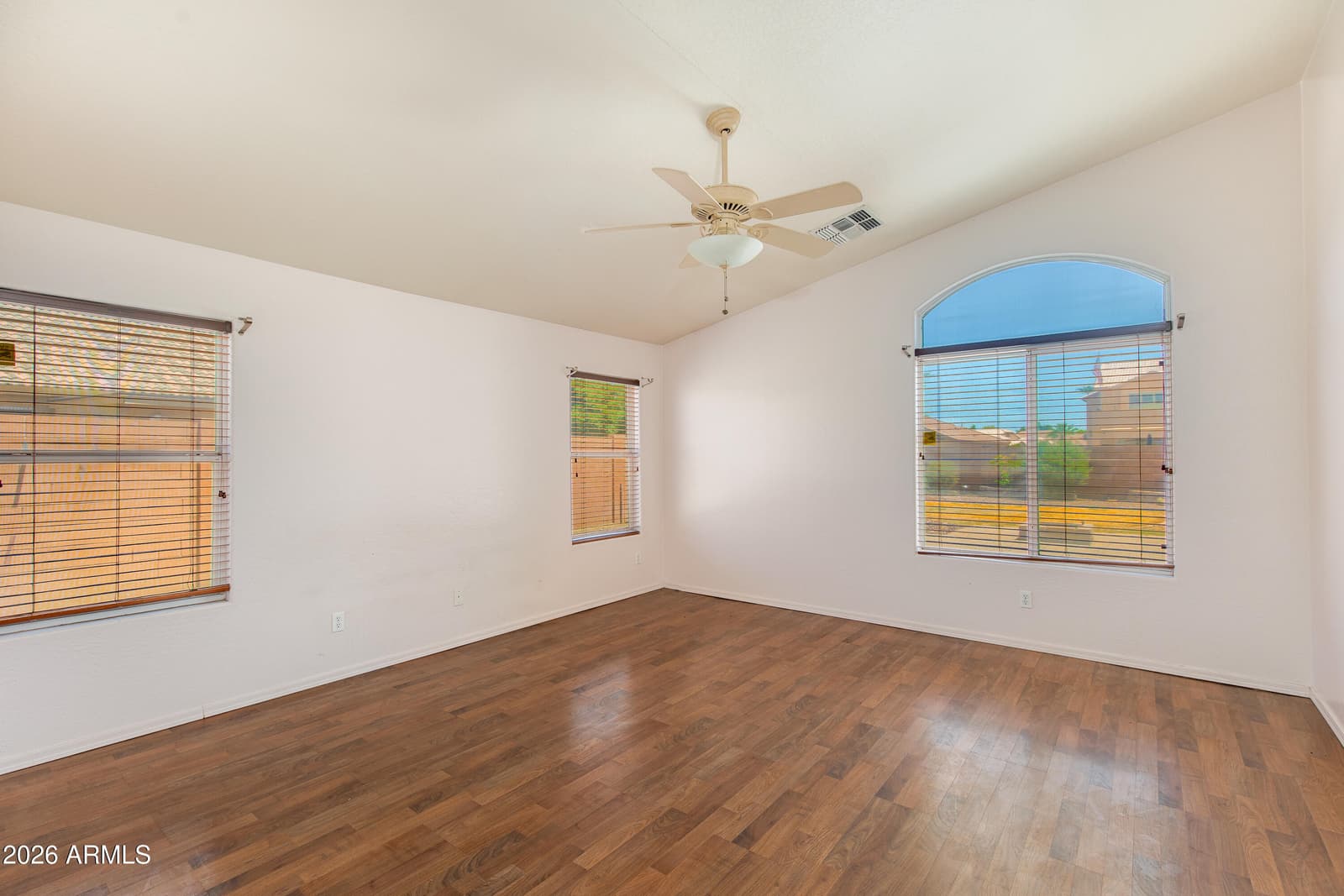 4209 W WAHALLA Lane, Glendale, AZ 85308 — photo 9 of 18