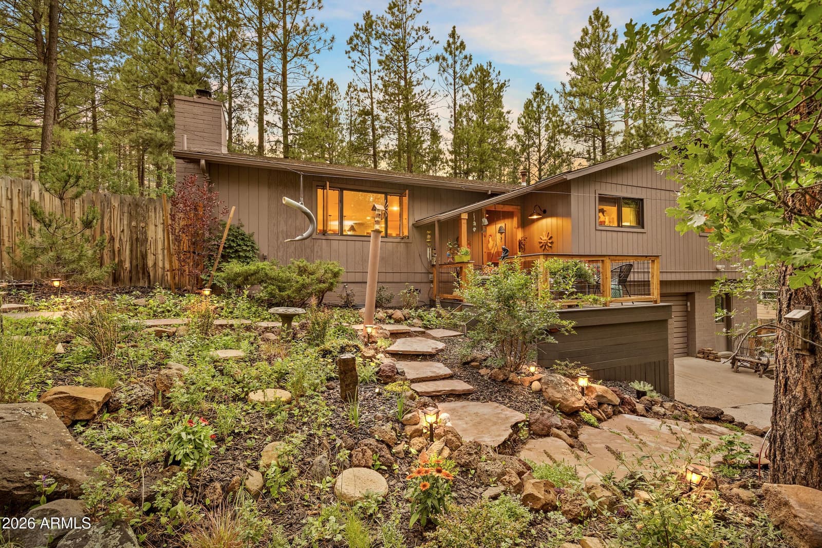 3919 N Paradise Road, Flagstaff, AZ 86004 — photo 1 of 36