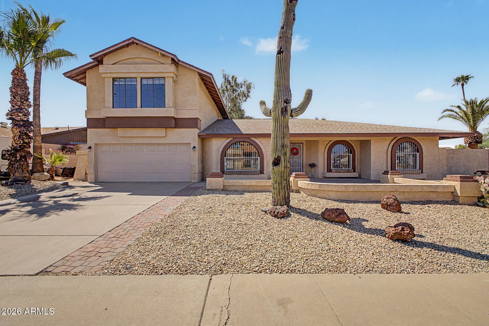 3165 W MARCONI Avenue, Phoenix, AZ 85053 — photo 1 of 60