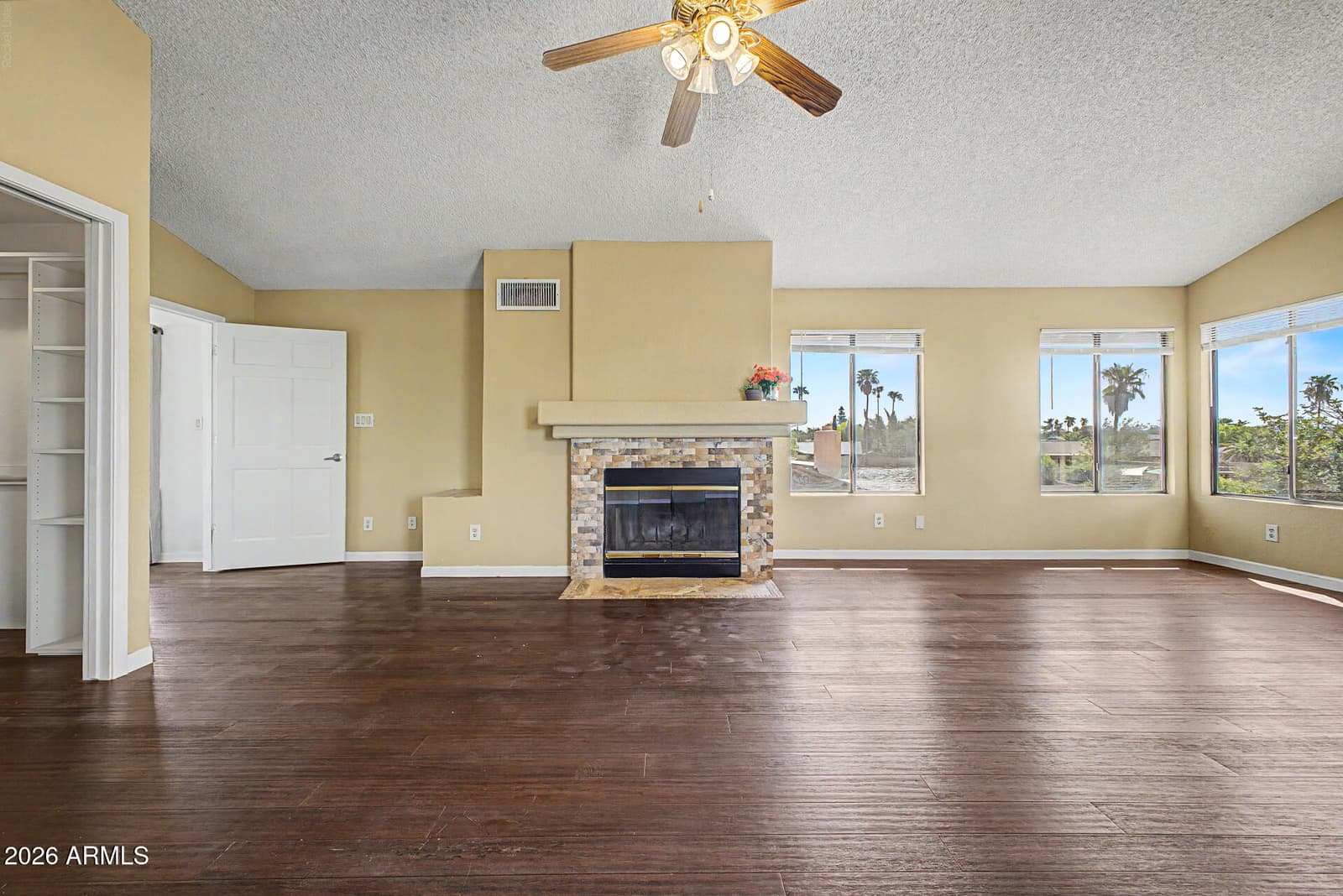 3165 W MARCONI Avenue, Phoenix, AZ 85053 — photo 24 of 60