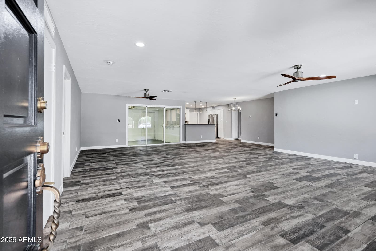 2901 W NORTHVIEW Avenue, Phoenix, AZ 85051 — photo 11 of 30