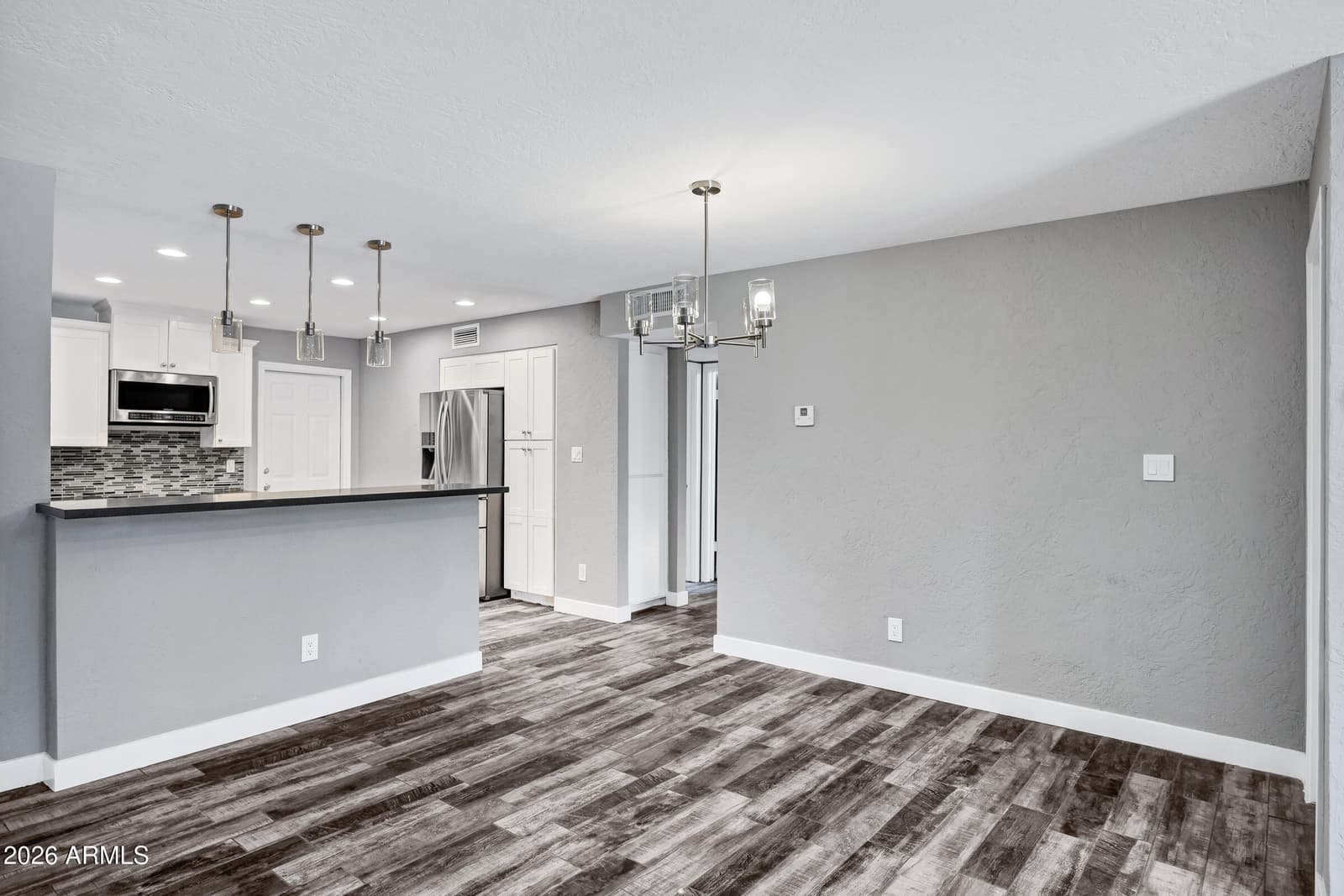 2901 W NORTHVIEW Avenue, Phoenix, AZ 85051 — photo 14 of 30