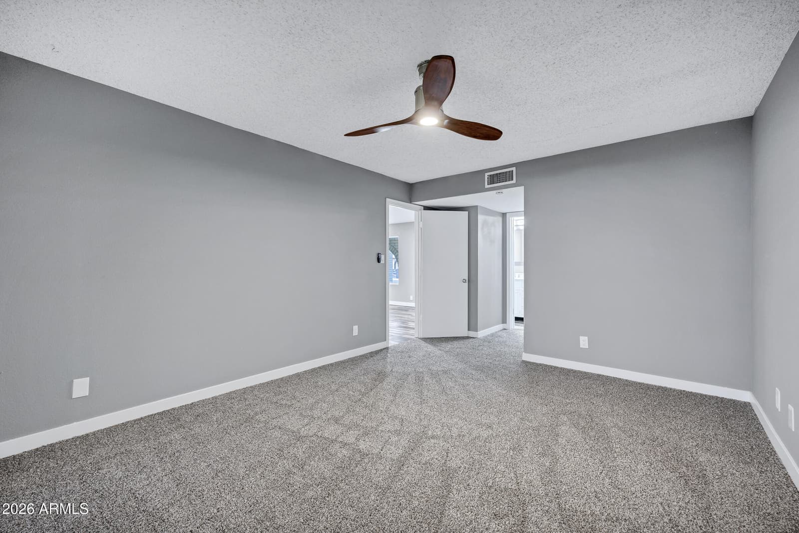 2901 W NORTHVIEW Avenue, Phoenix, AZ 85051 — photo 23 of 30