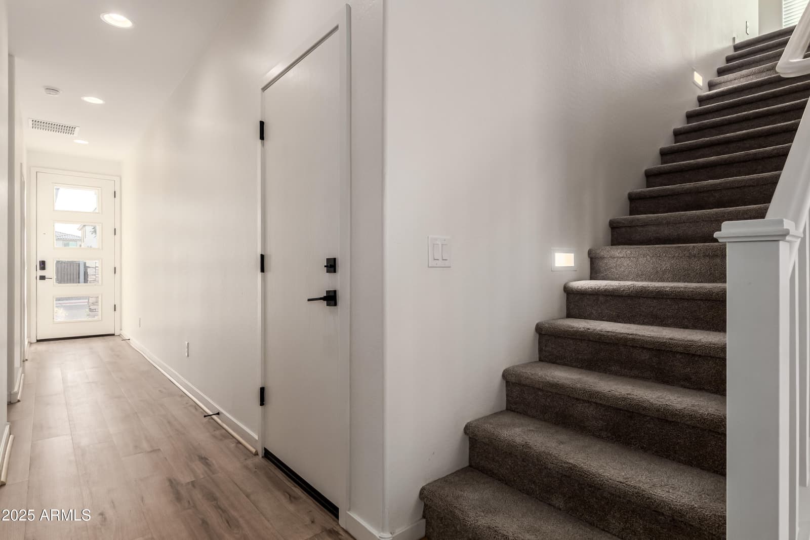48 E Bates Street, Mesa, AZ 85201 — photo 4 of 30