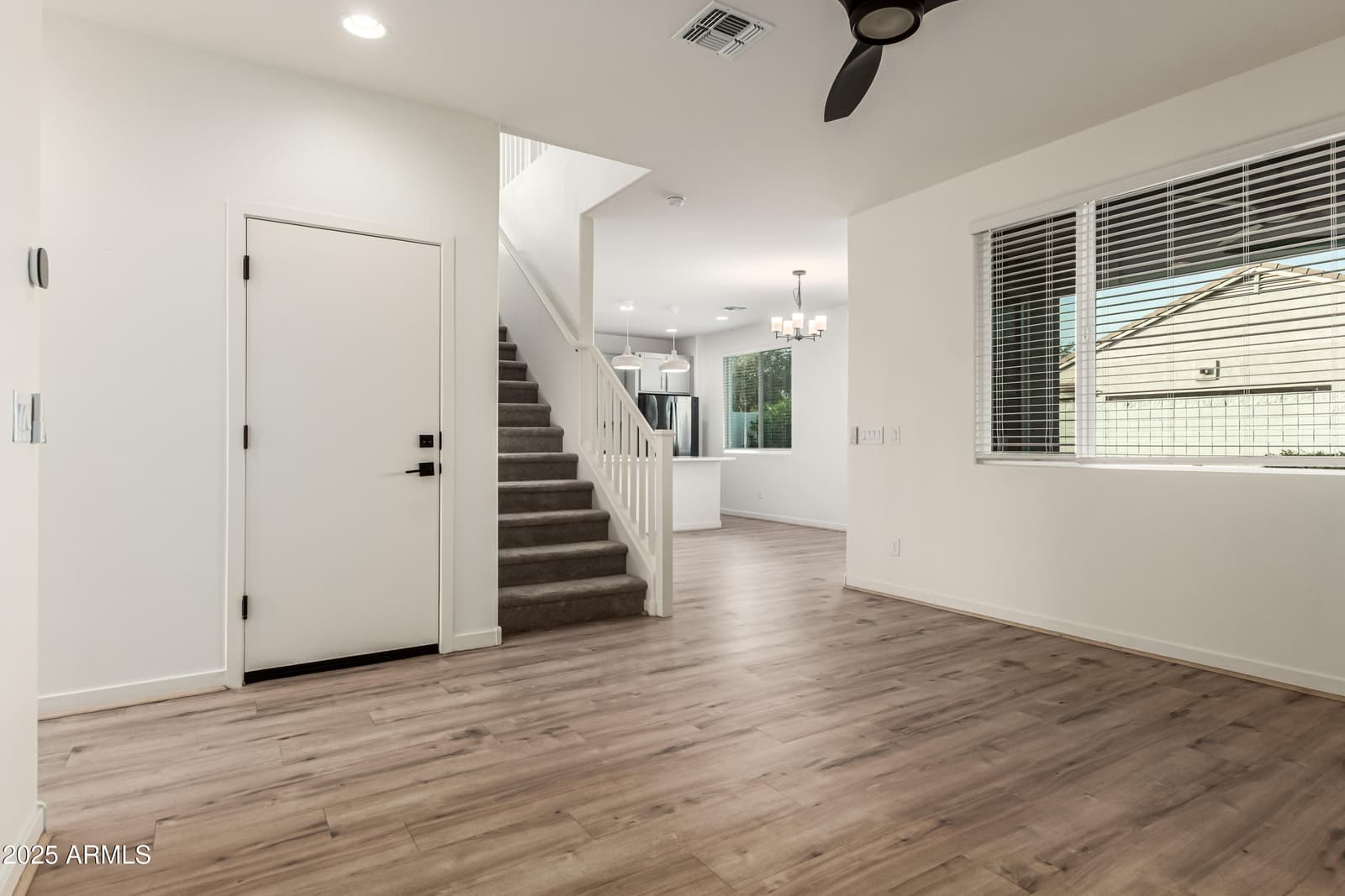 48 E Bates Street, Mesa, AZ 85201 — photo 5 of 30