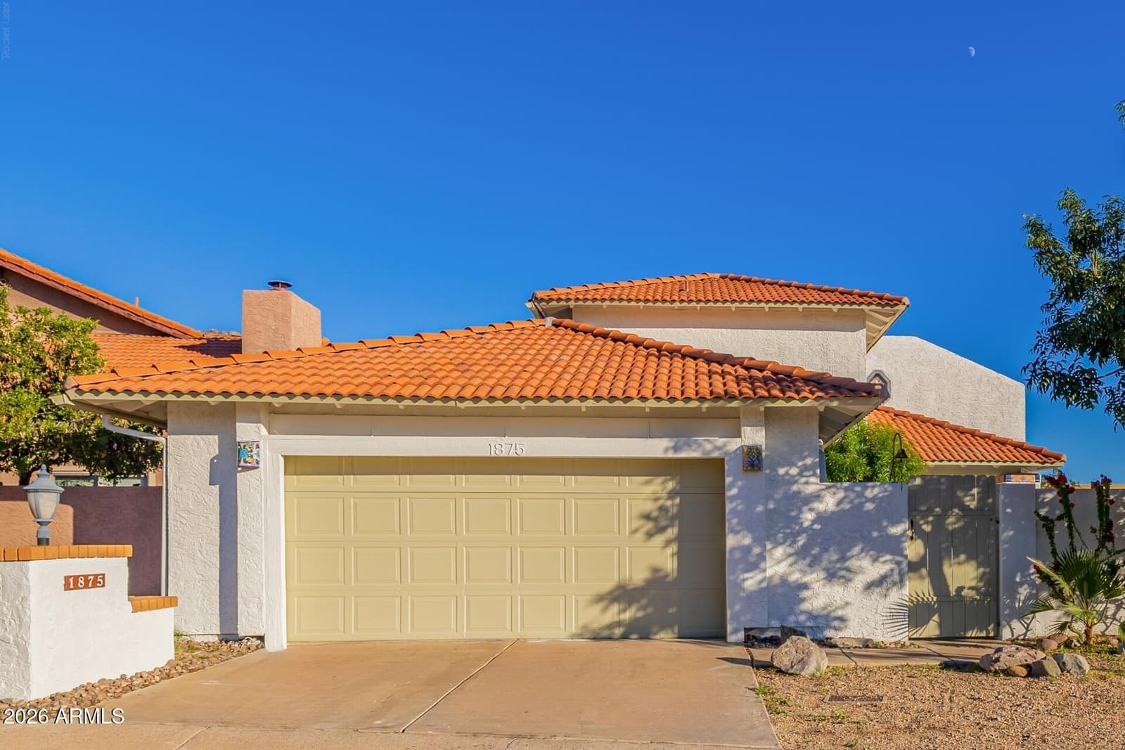 1875 E STATE Avenue, Phoenix, AZ 85020 — photo 4 of 51