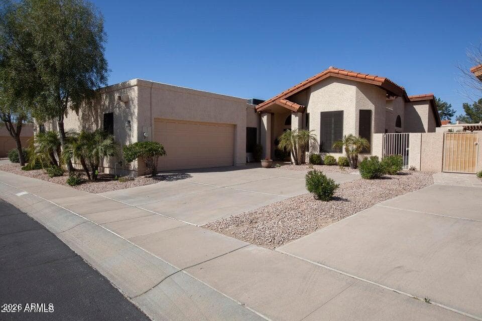 5514 E PARADISE Drive, Scottsdale, AZ 85254 — photo 2 of 15
