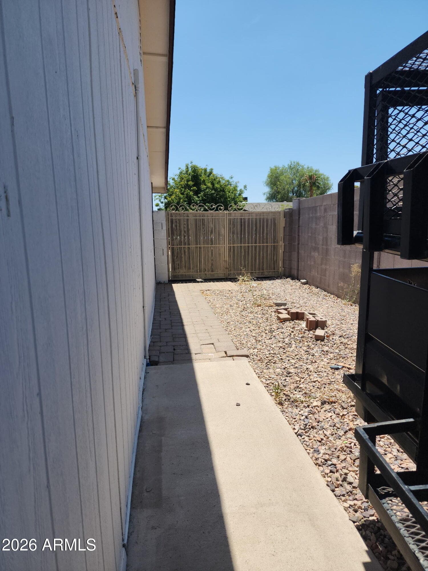 1536 W SACK Drive, Phoenix, AZ 85027 — photo 12 of 13