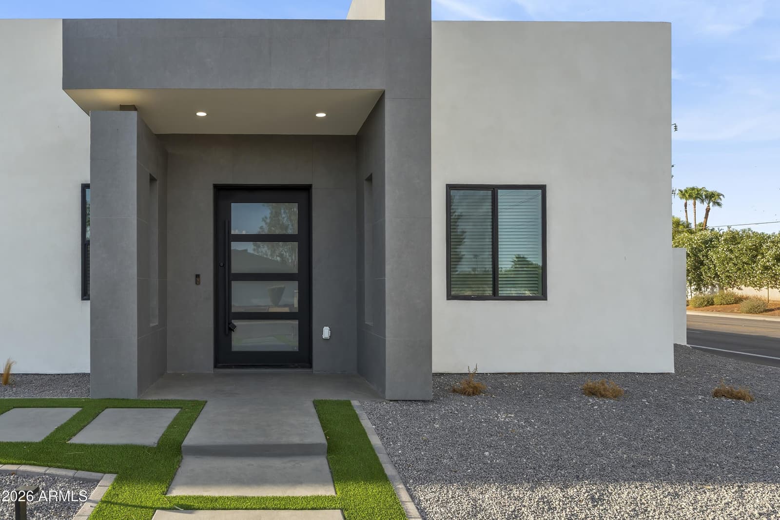 5540 E DAHLIA Drive, Scottsdale, AZ 85254 — photo 3 of 72